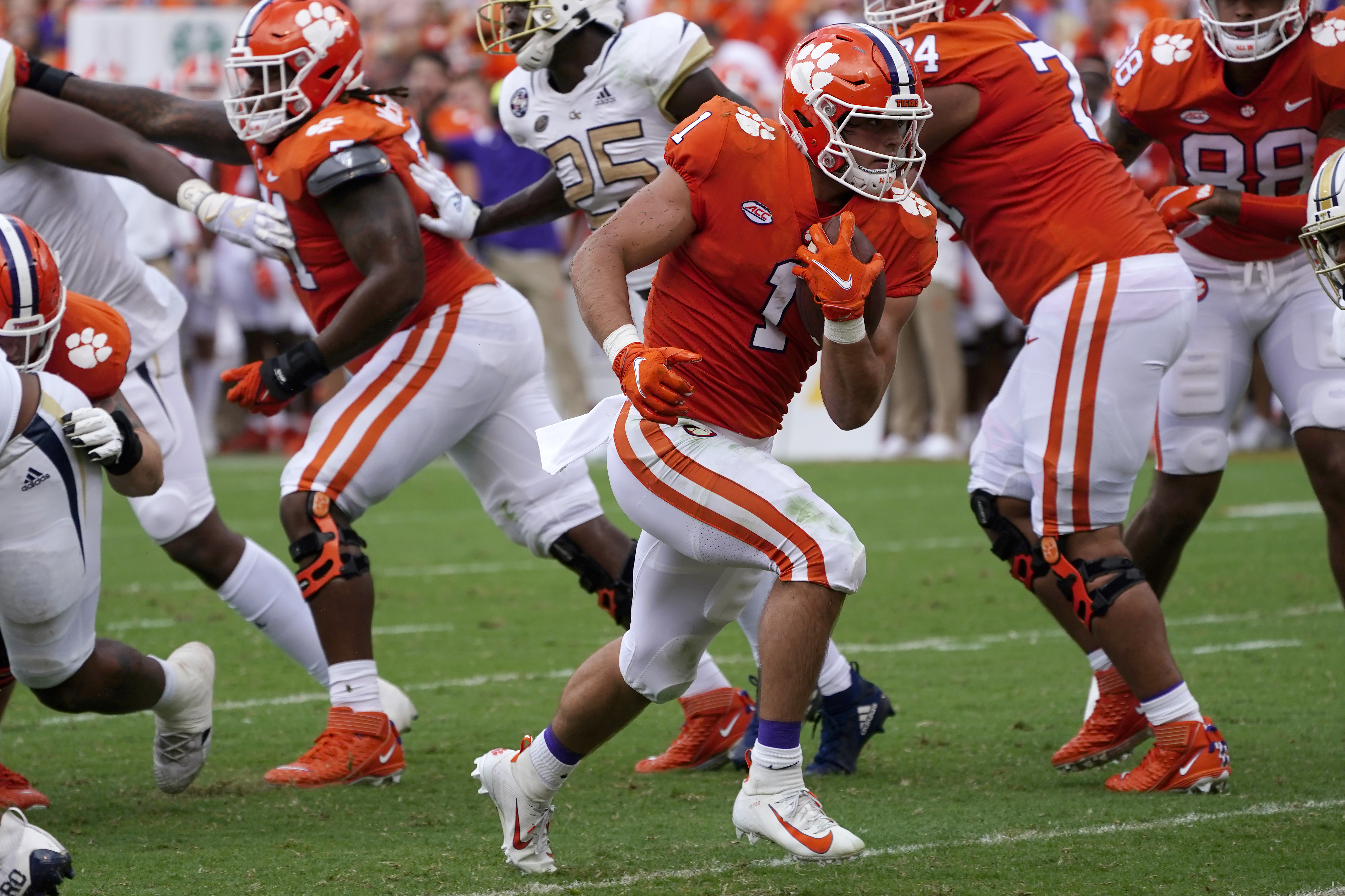 Clemson's Trevor Lawrence good, Travis Etienne great in Tigers' victory  over Georgia Tech, Clemson