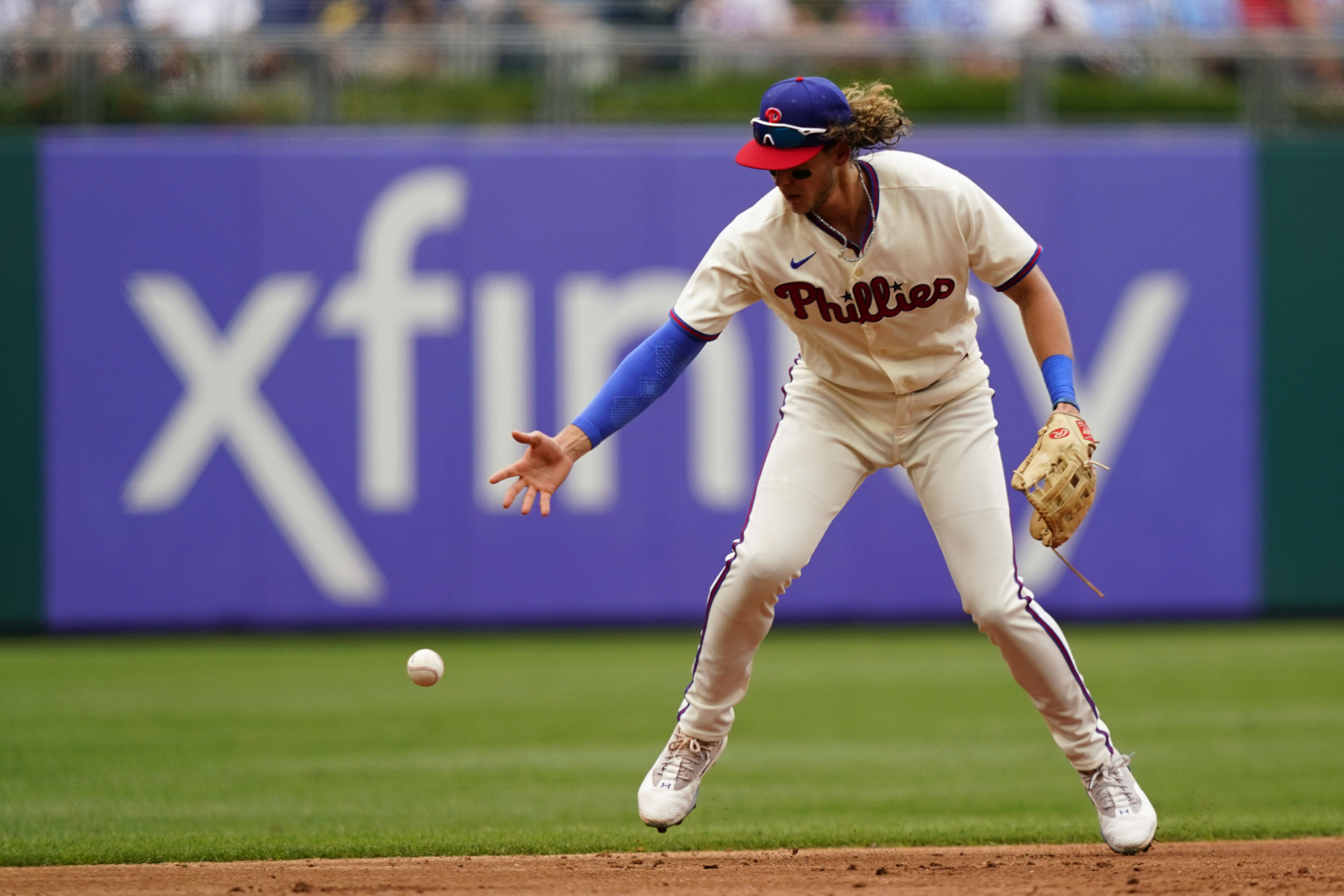 Phillies place Seranthony Dominguez on IL, Corey Knebel out for