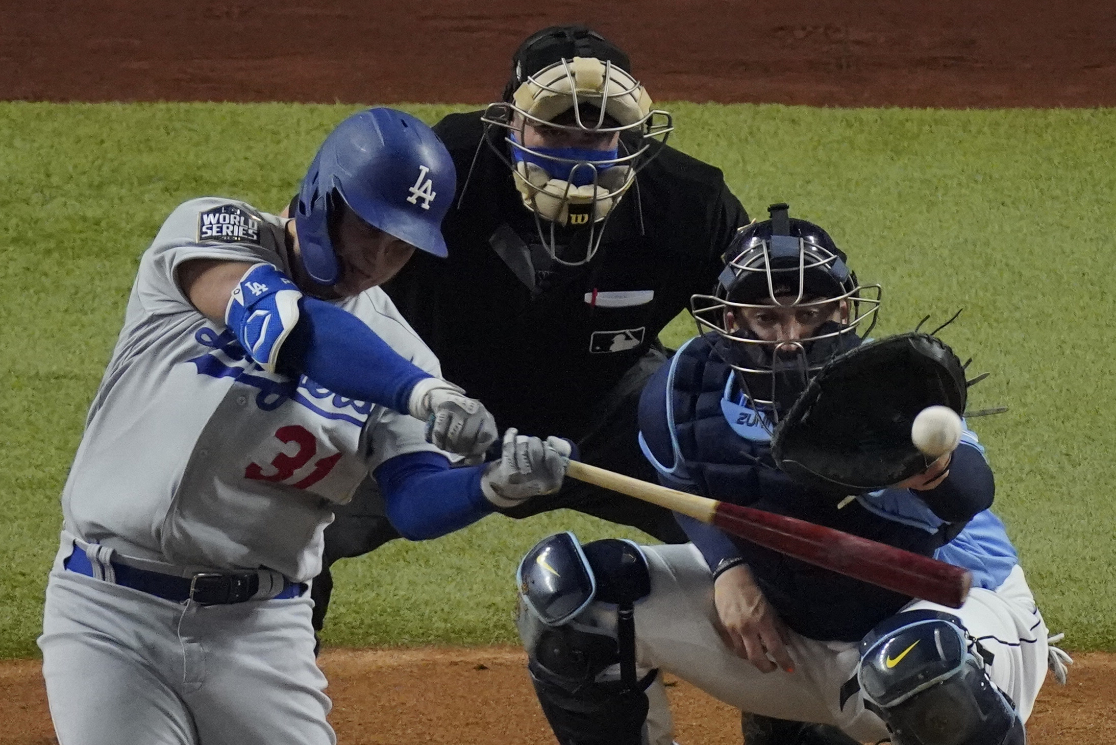 Crisscrossing Corey Seager and Joc Pederson