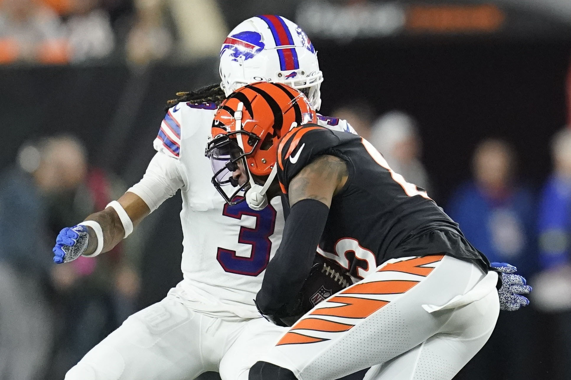 VIDEOS, PHOTOS: Aftermath of Damar Hamlin's collapse captured in detail;  See the somber reaction as fans pray for Buffalo Bills' safety