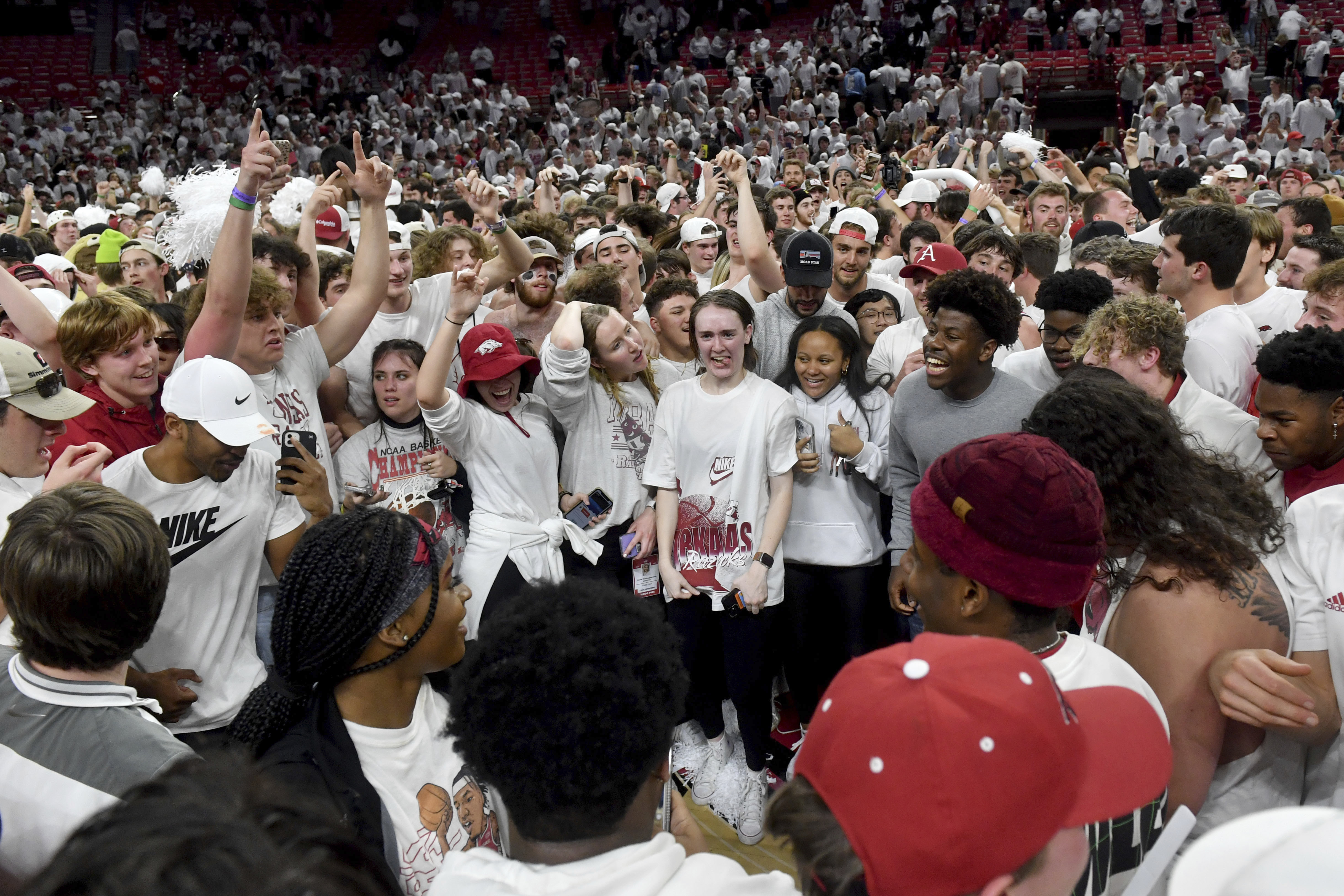 North Arkansas College fans hurl racist chants at basketball game, report  says