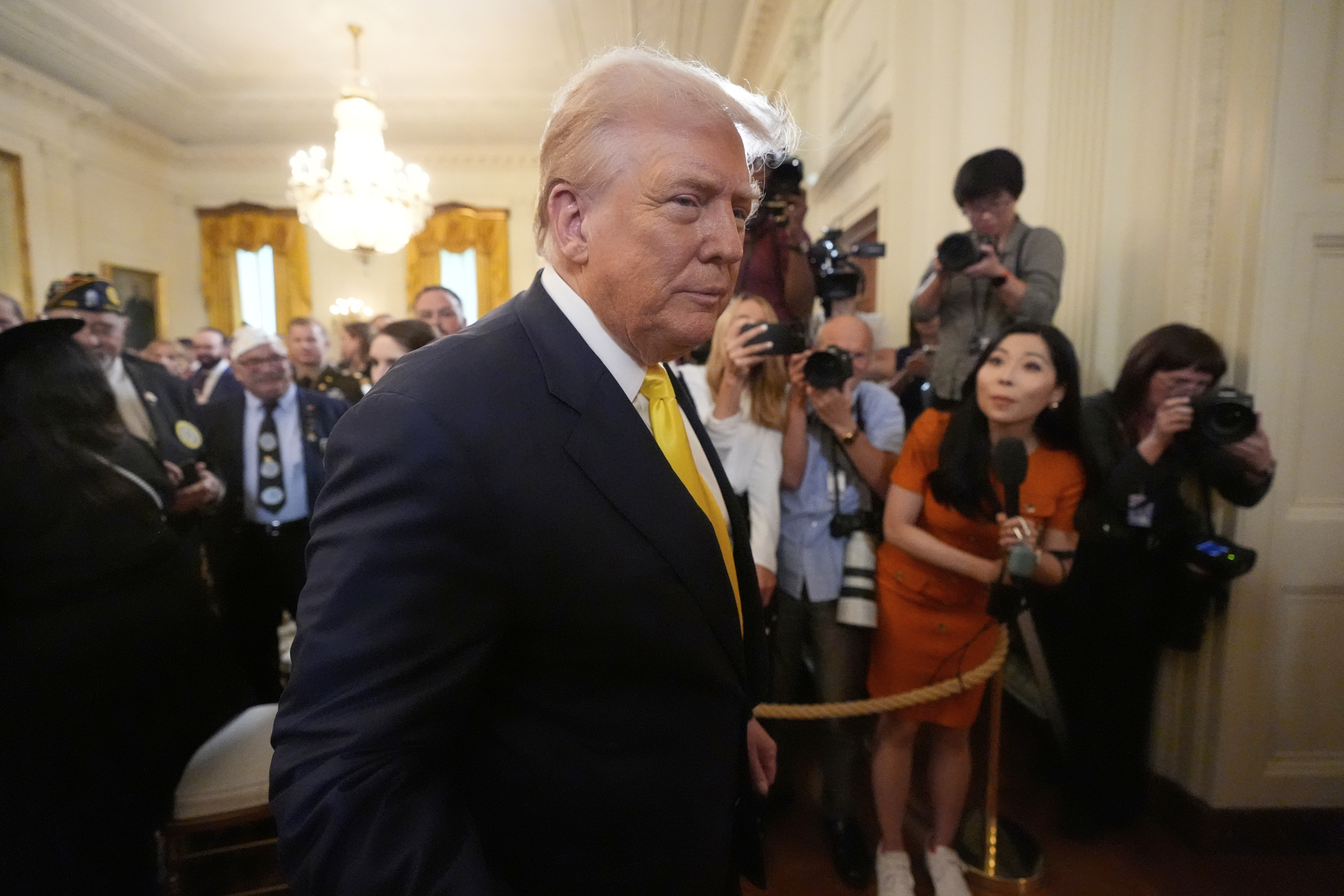 Trump honors Purple Heart recipients, including 3 who sent him