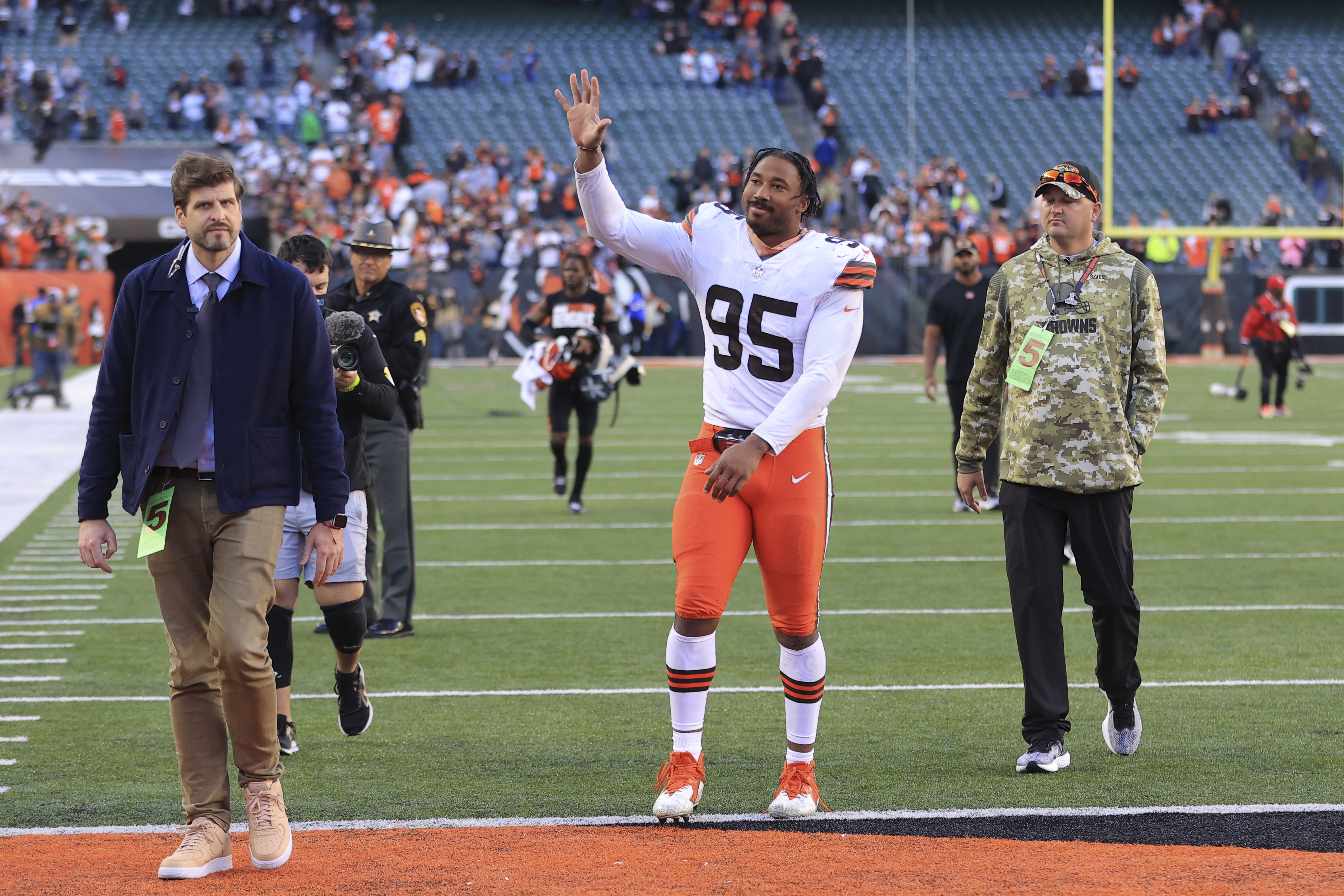 Cleveland Browns 41-16 Cincinnati Bengals: Nick Chubb, Baker