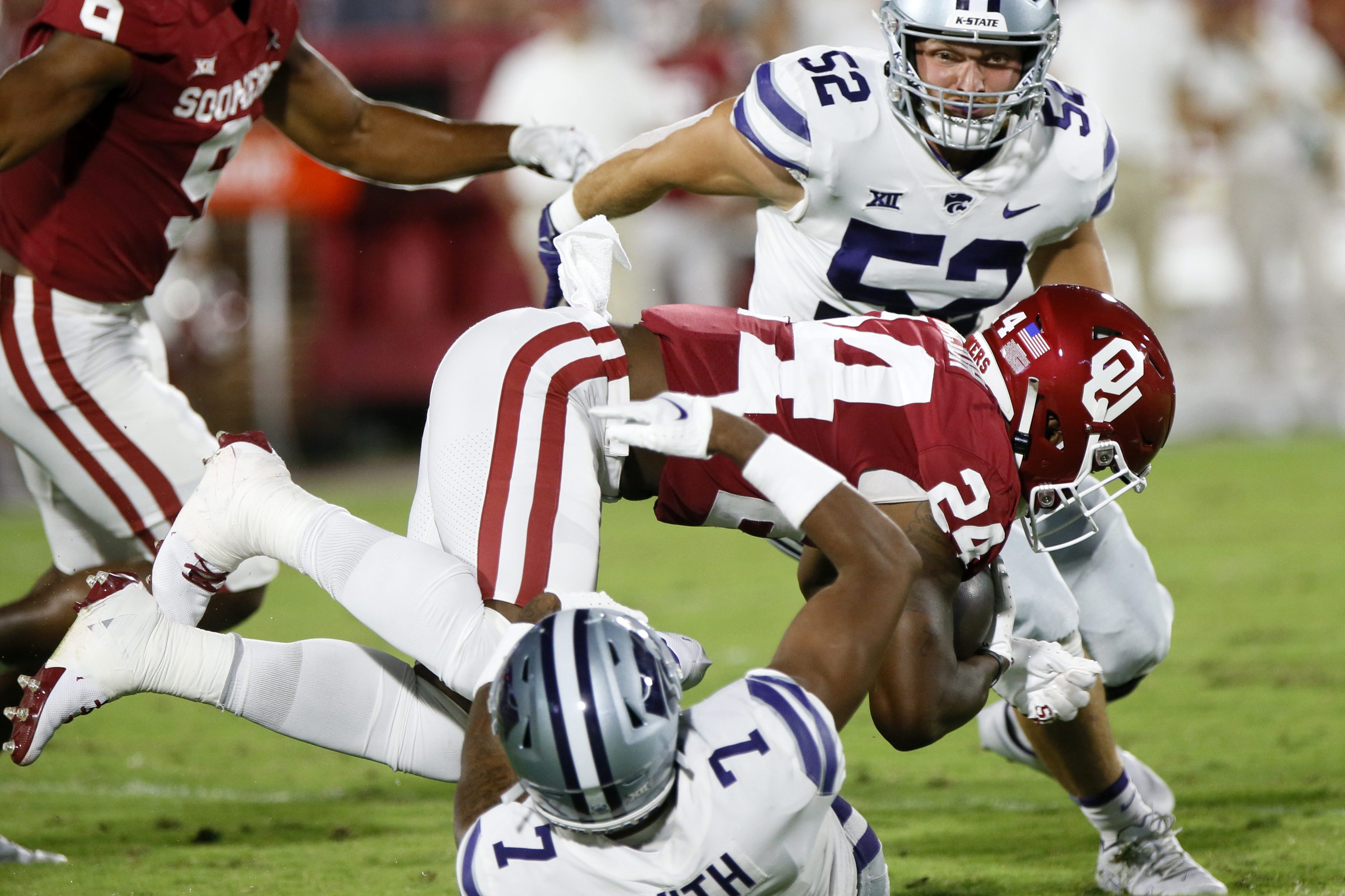 No. 6 Oklahoma upset by Kansas State 41-34