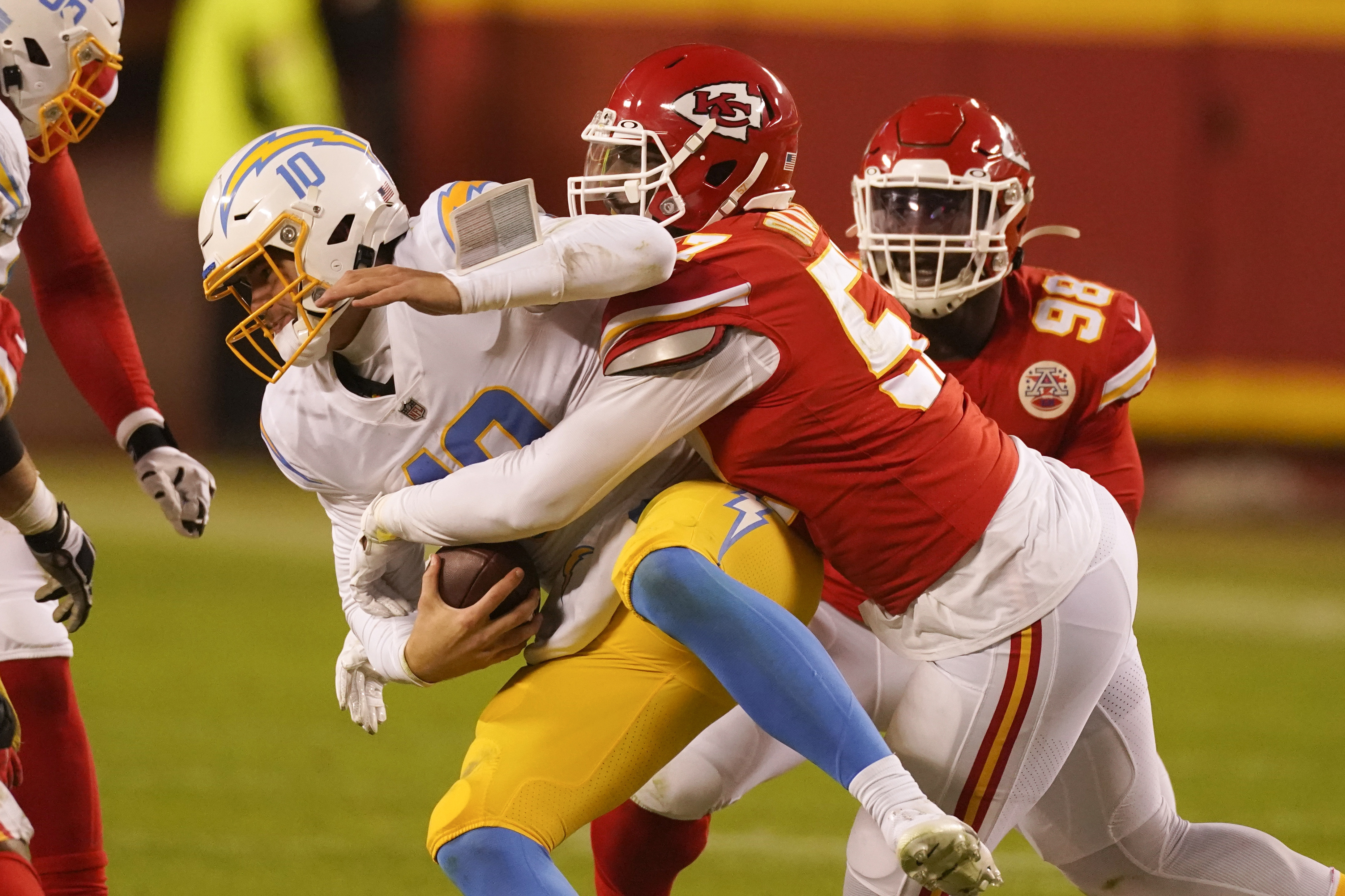 Chiefs, Packers, Bills are top 3 in final AP Pro32 poll