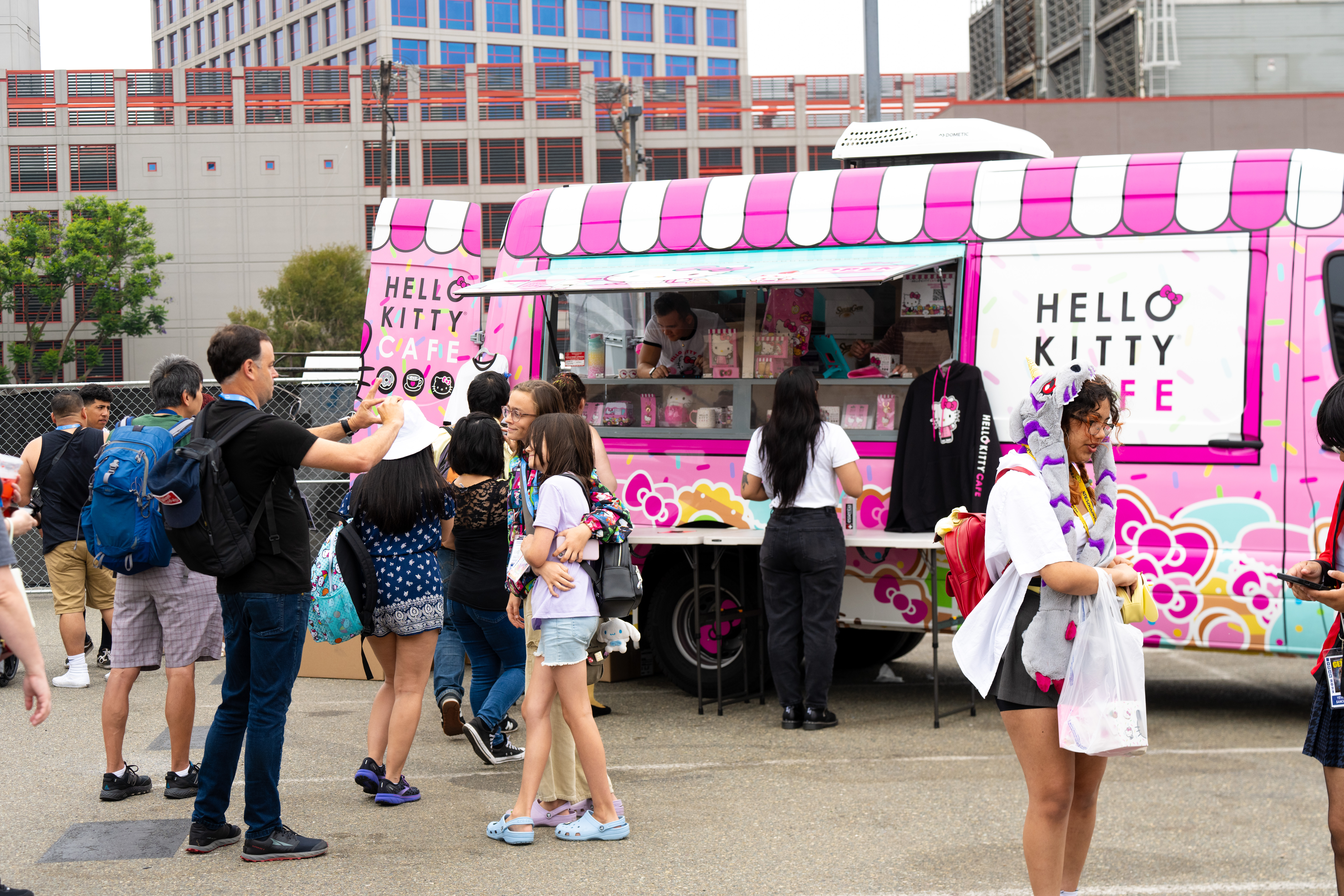 Hello Kitty Cafe Truck coming to Oakland County mall this weekend