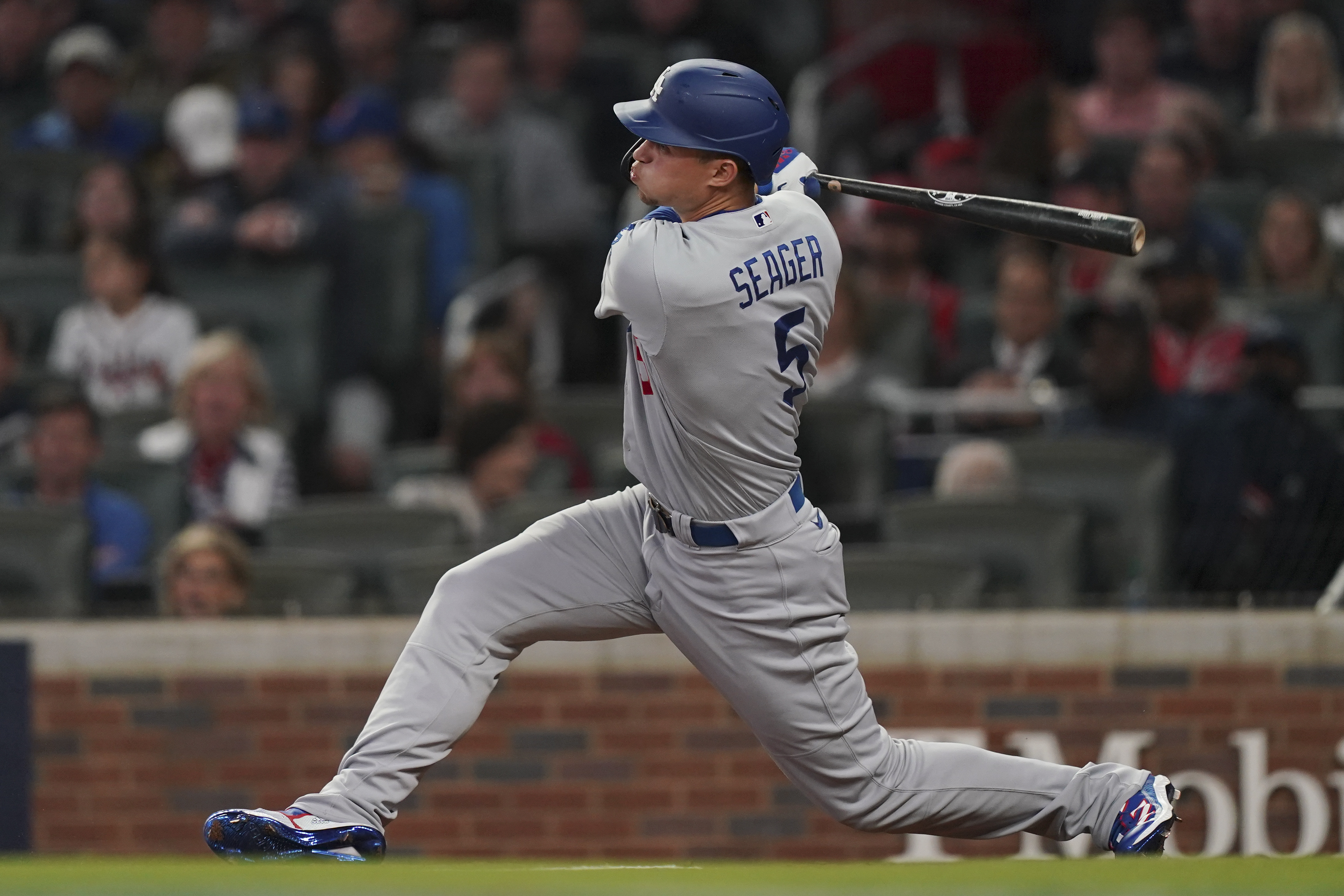 Download Corey Seager And Cody Bellinger High Five Wallpaper