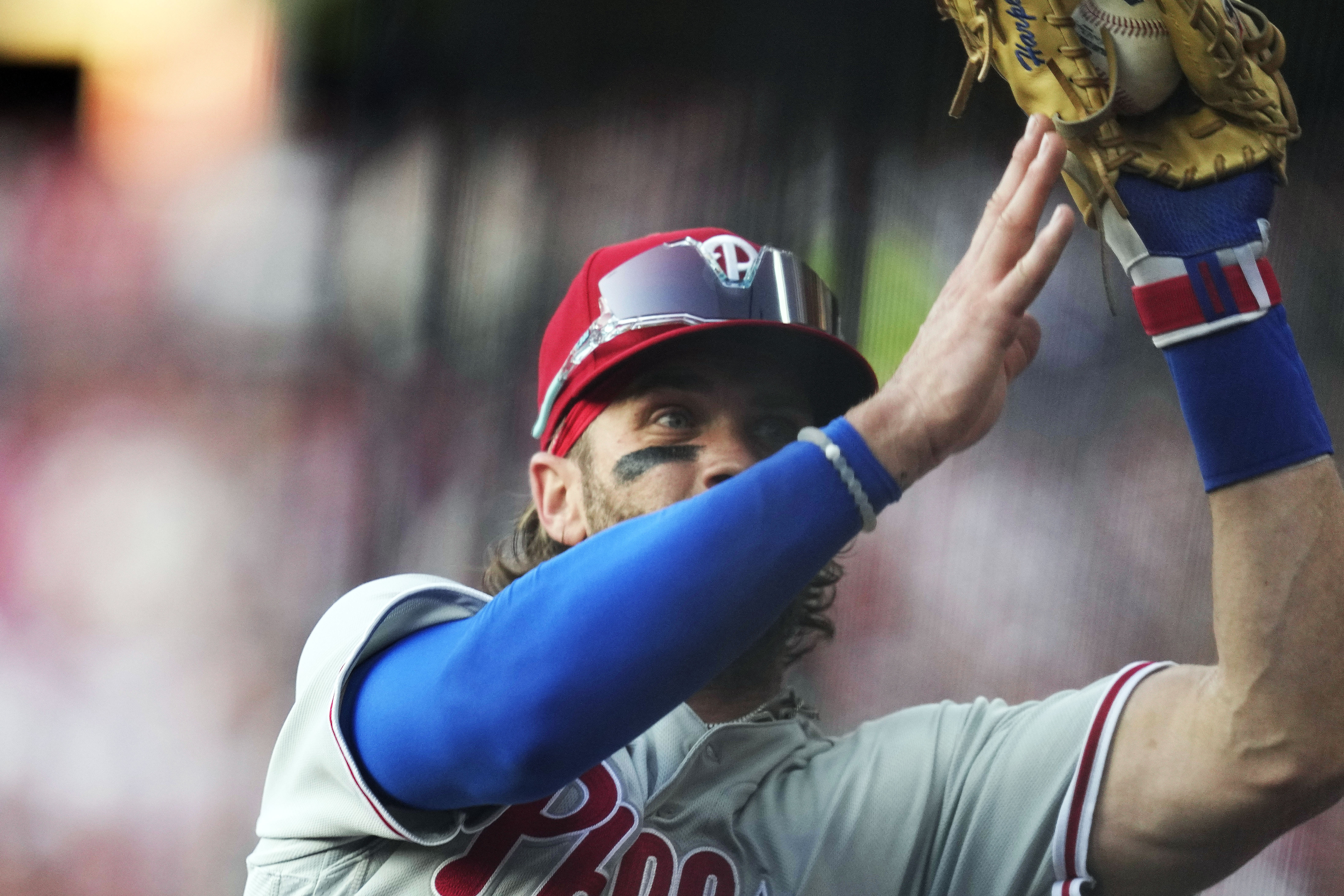 Phillies' Bryce Harper treats Triple-A players after rehab assignment 