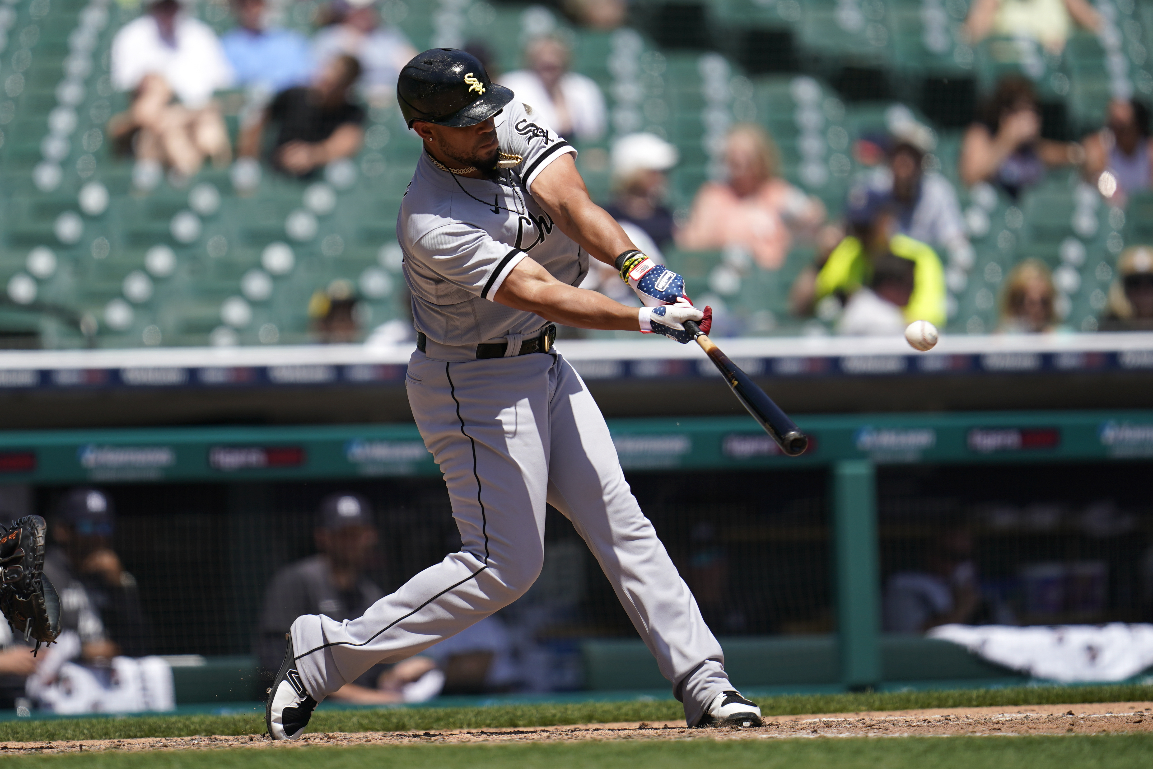 Moncada's five hits, five RBIs lead White Sox past Tigers