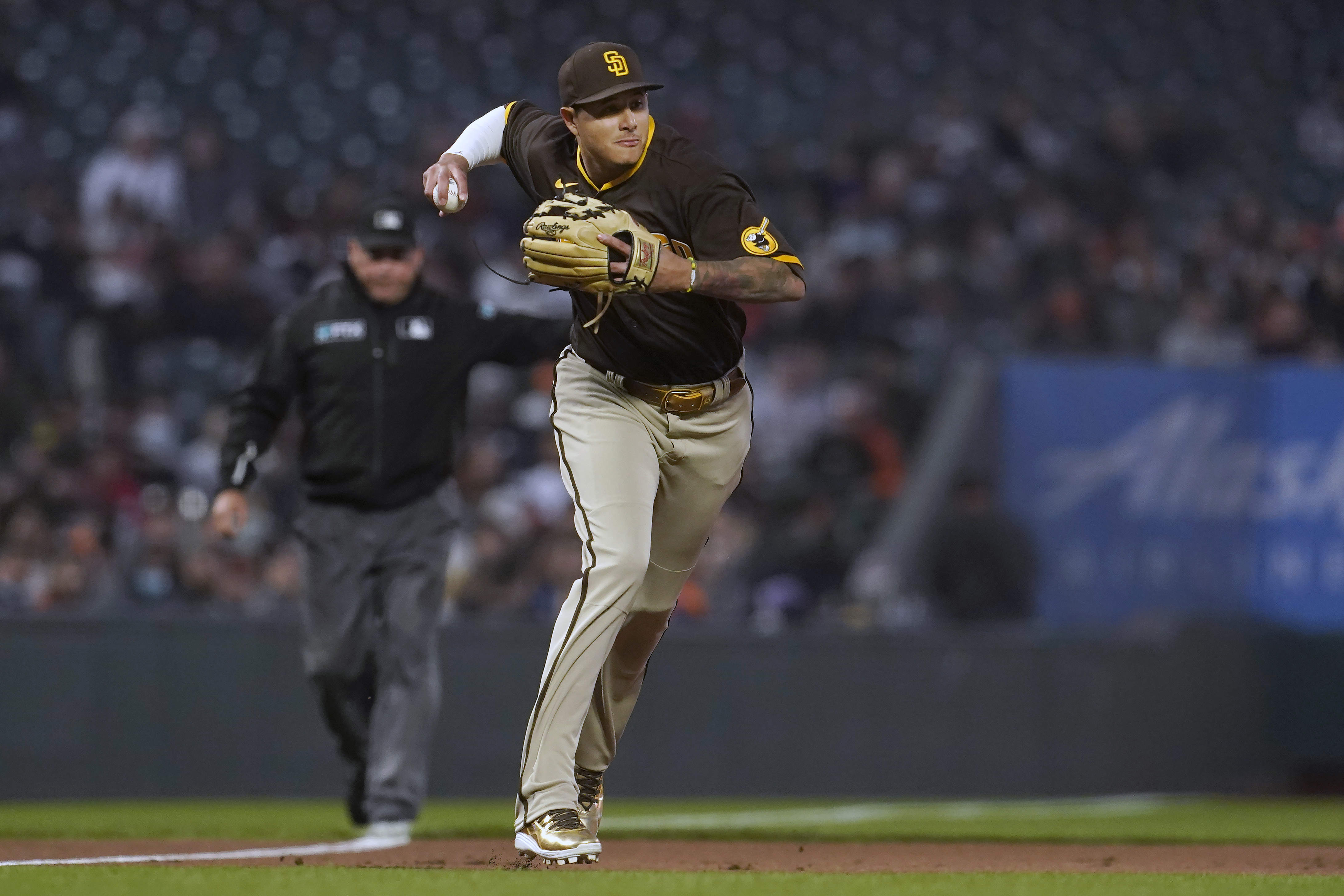 Photos from San Francisco Giants beat San Diego Padres 9-1 to clinch first  postseason berth since 2016