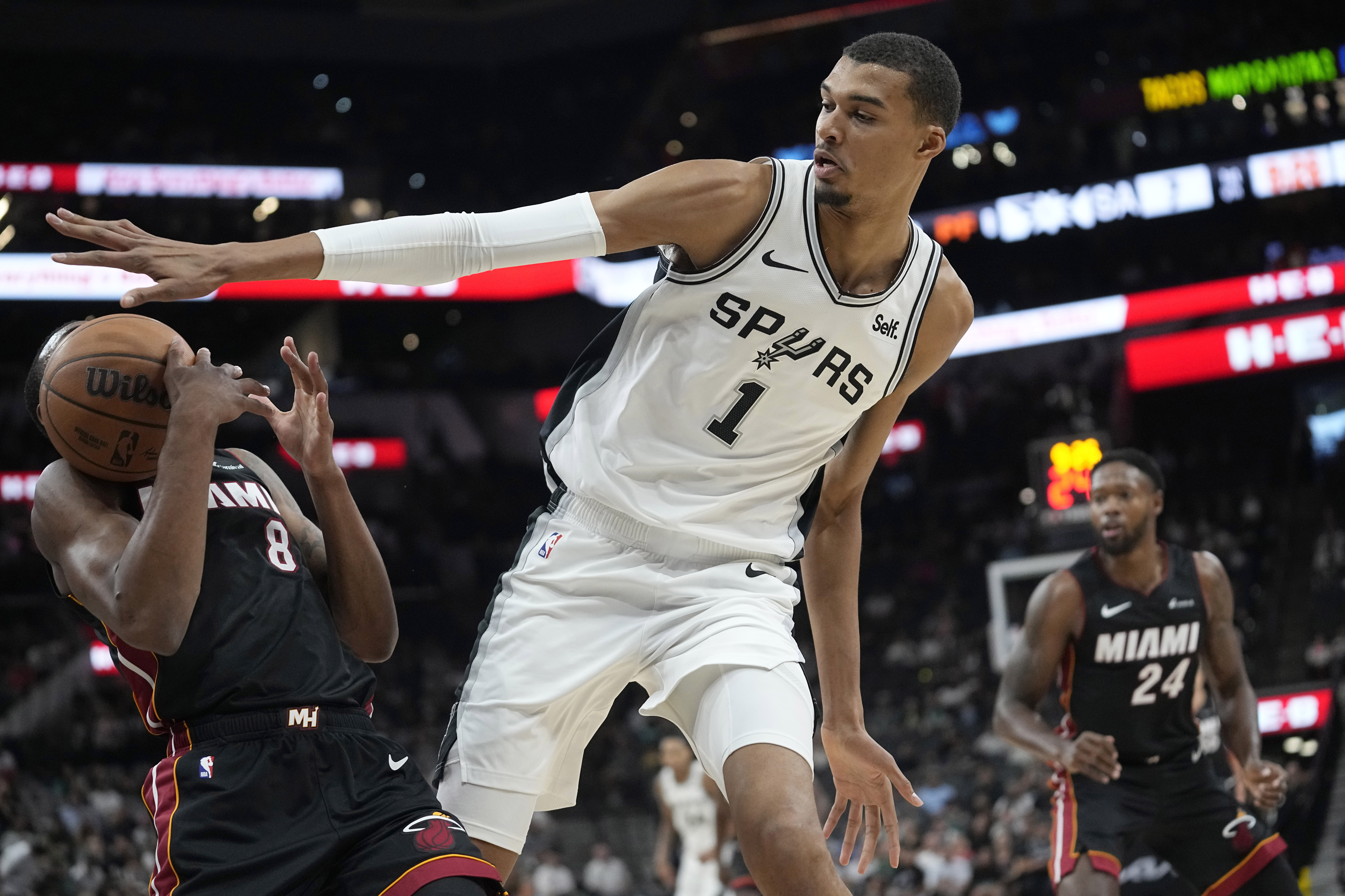 Five things to watch: Spurs v Rockets