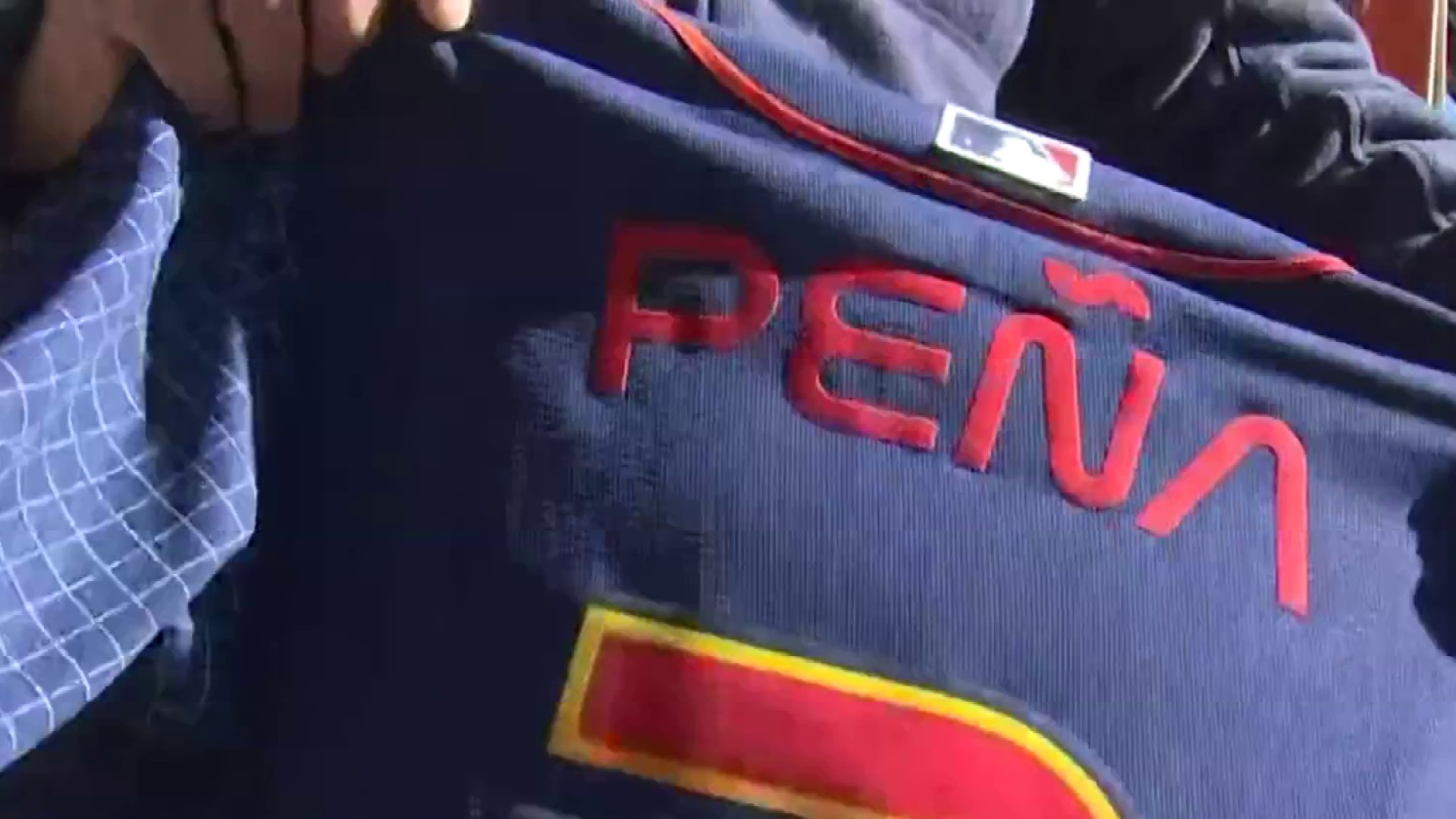 Jeremy Peña jersey in high demand for this holiday season