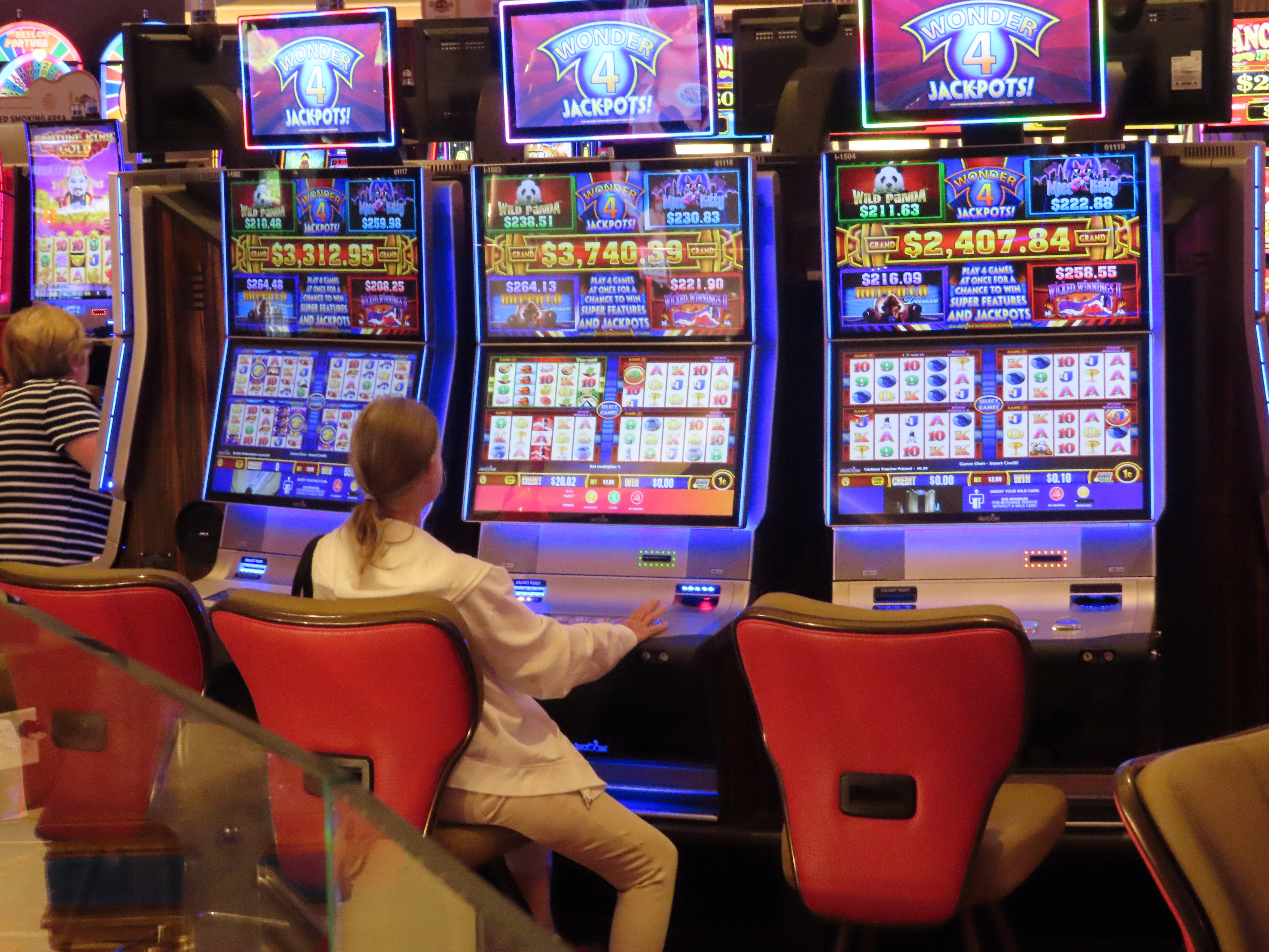 2023 E.U.A. Hot Selling Casino Máquina slot Game Life of Luxury