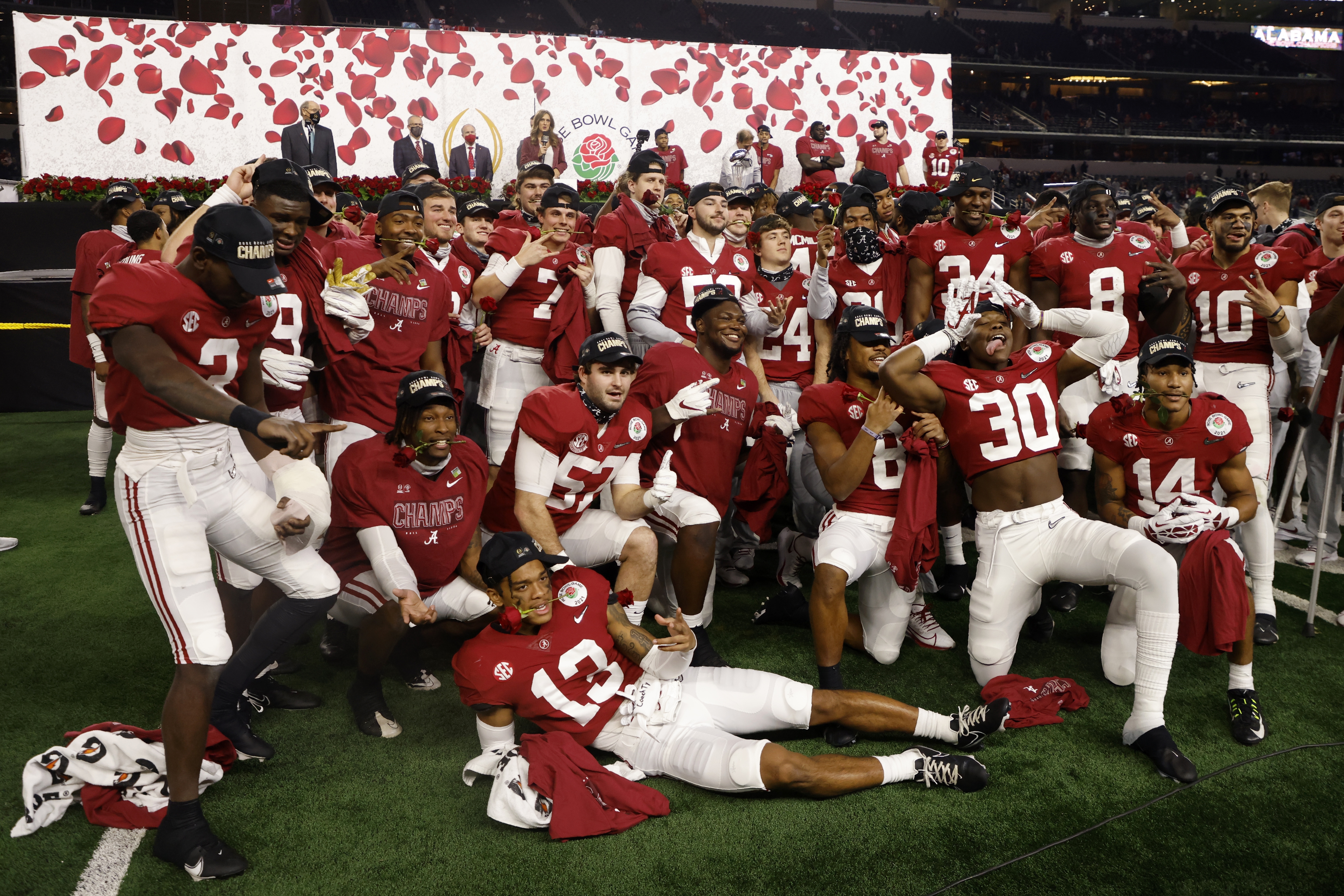 Ohio State wins national title, 42-20, over Oregon