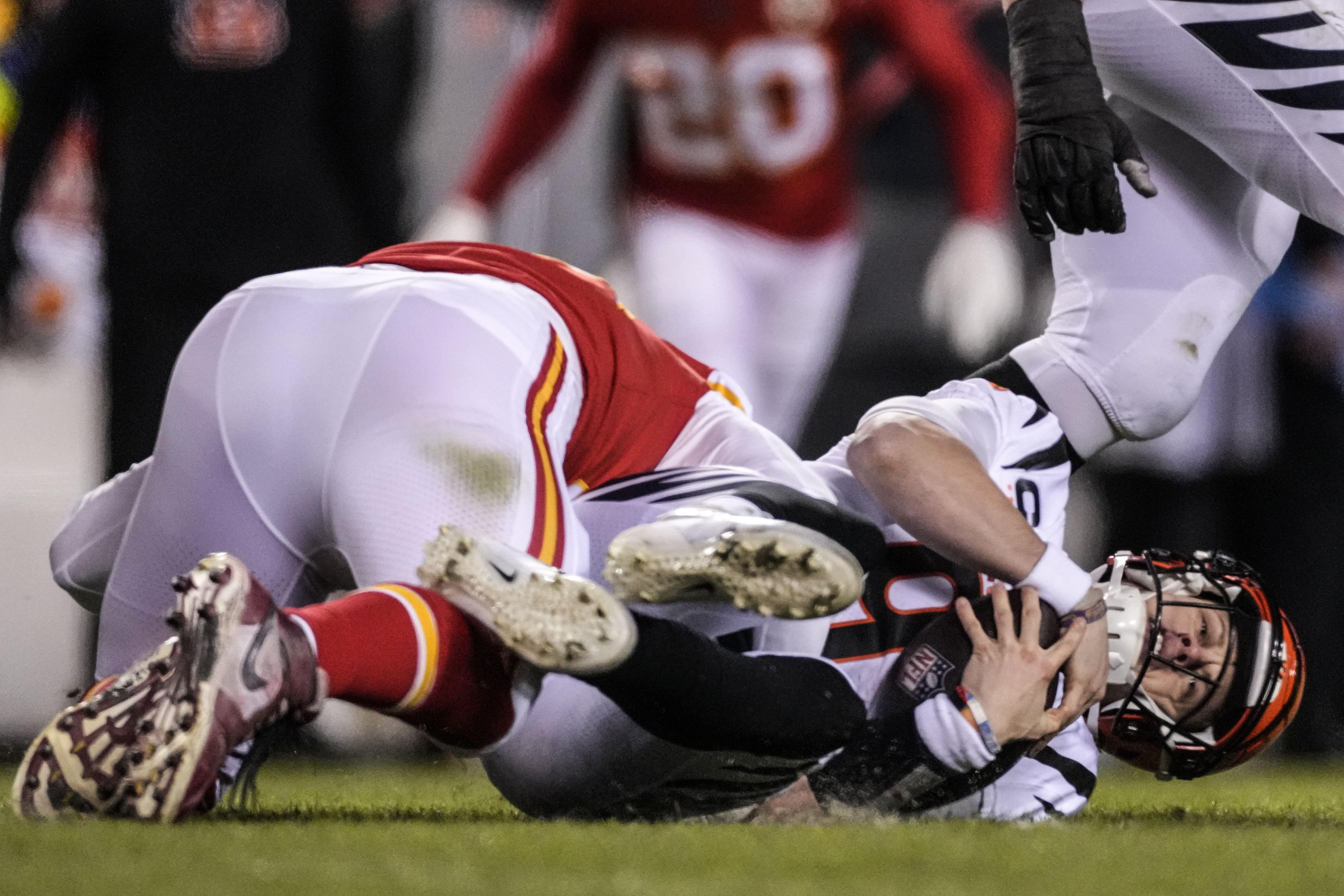 Chiefs top Bengals 23-20 on last-second kick for AFC title