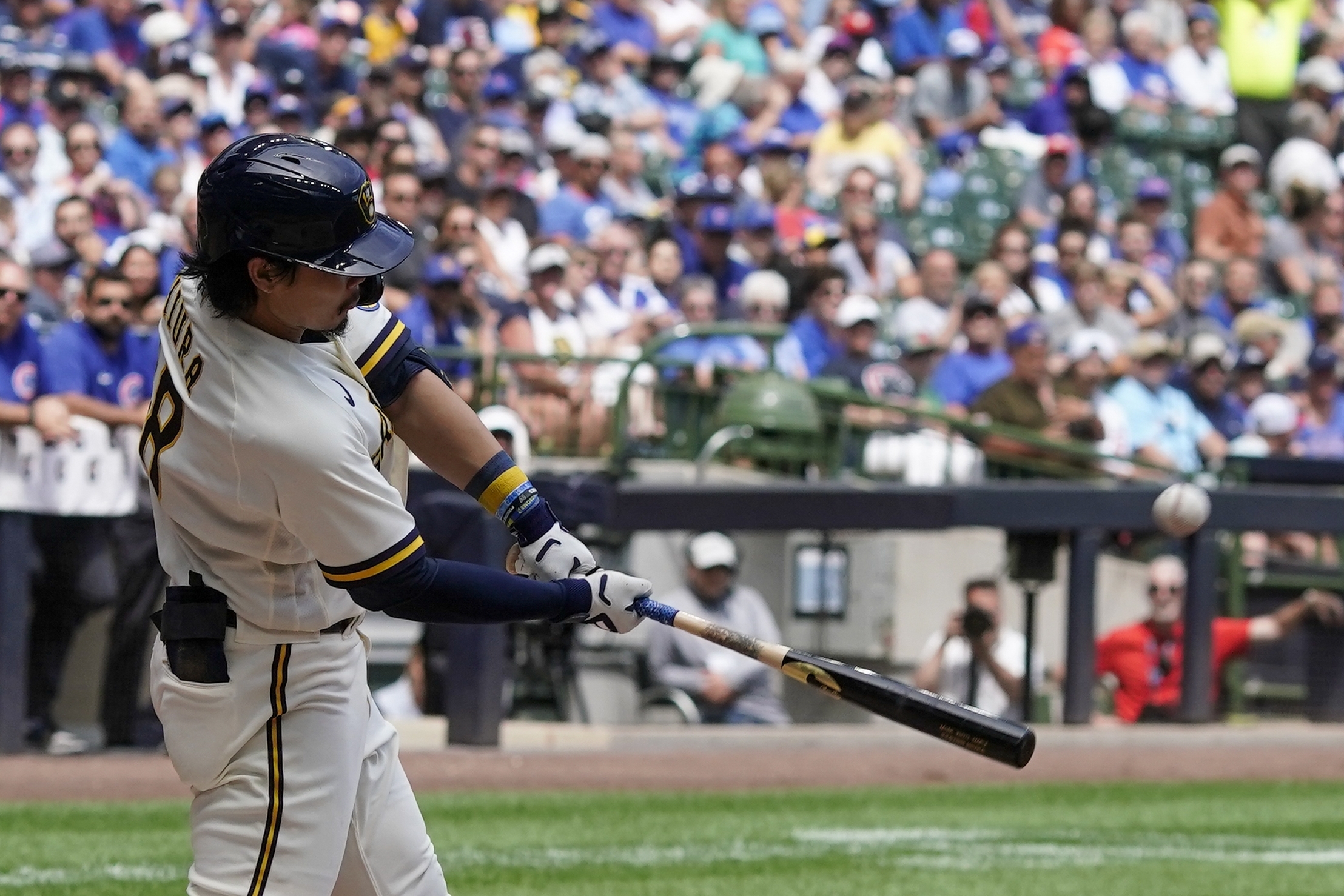 Keston Hiura homers twice as Brewers beat Cubs 5-2