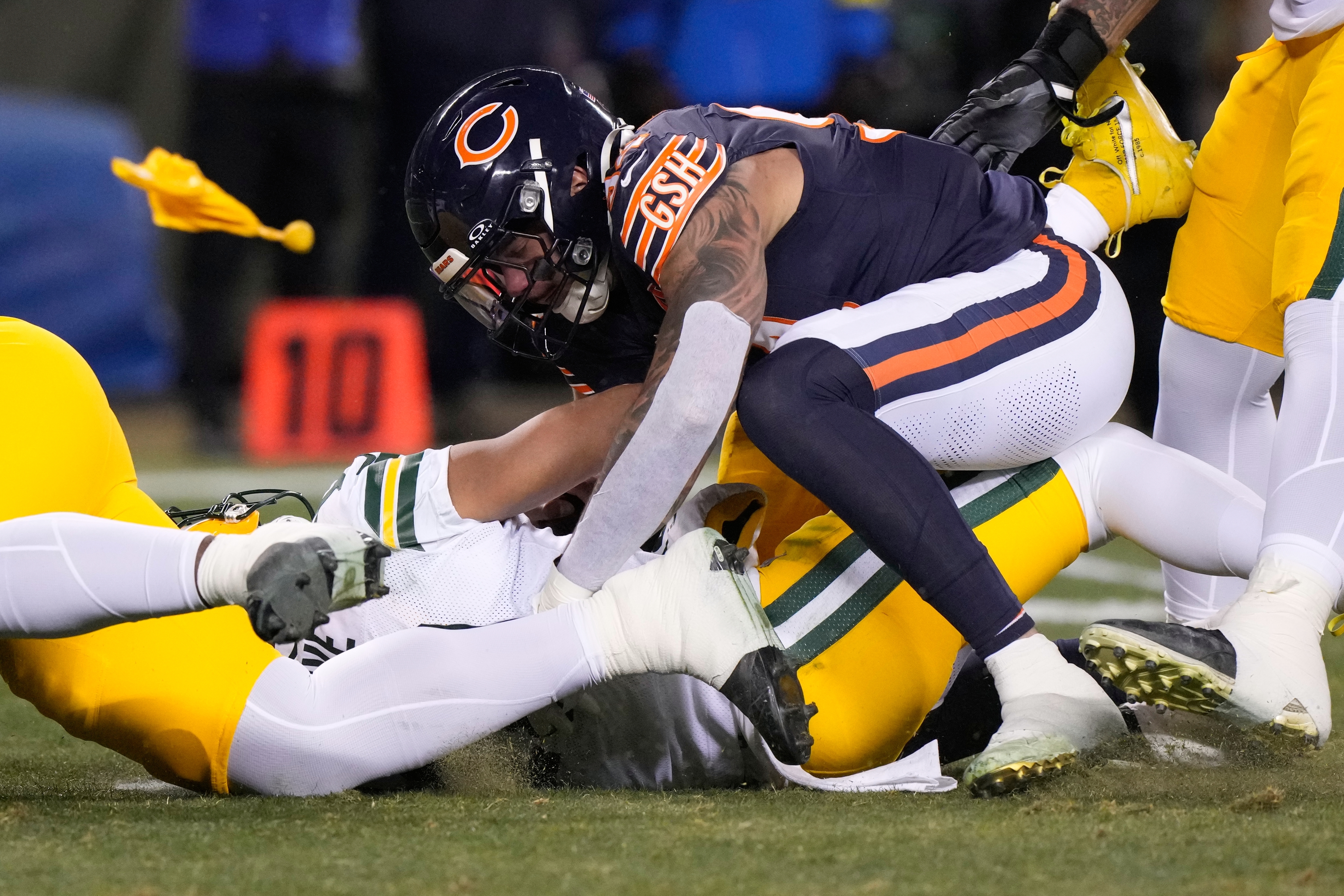 Jordan Love exits Green Bay loss with a concussion in latest