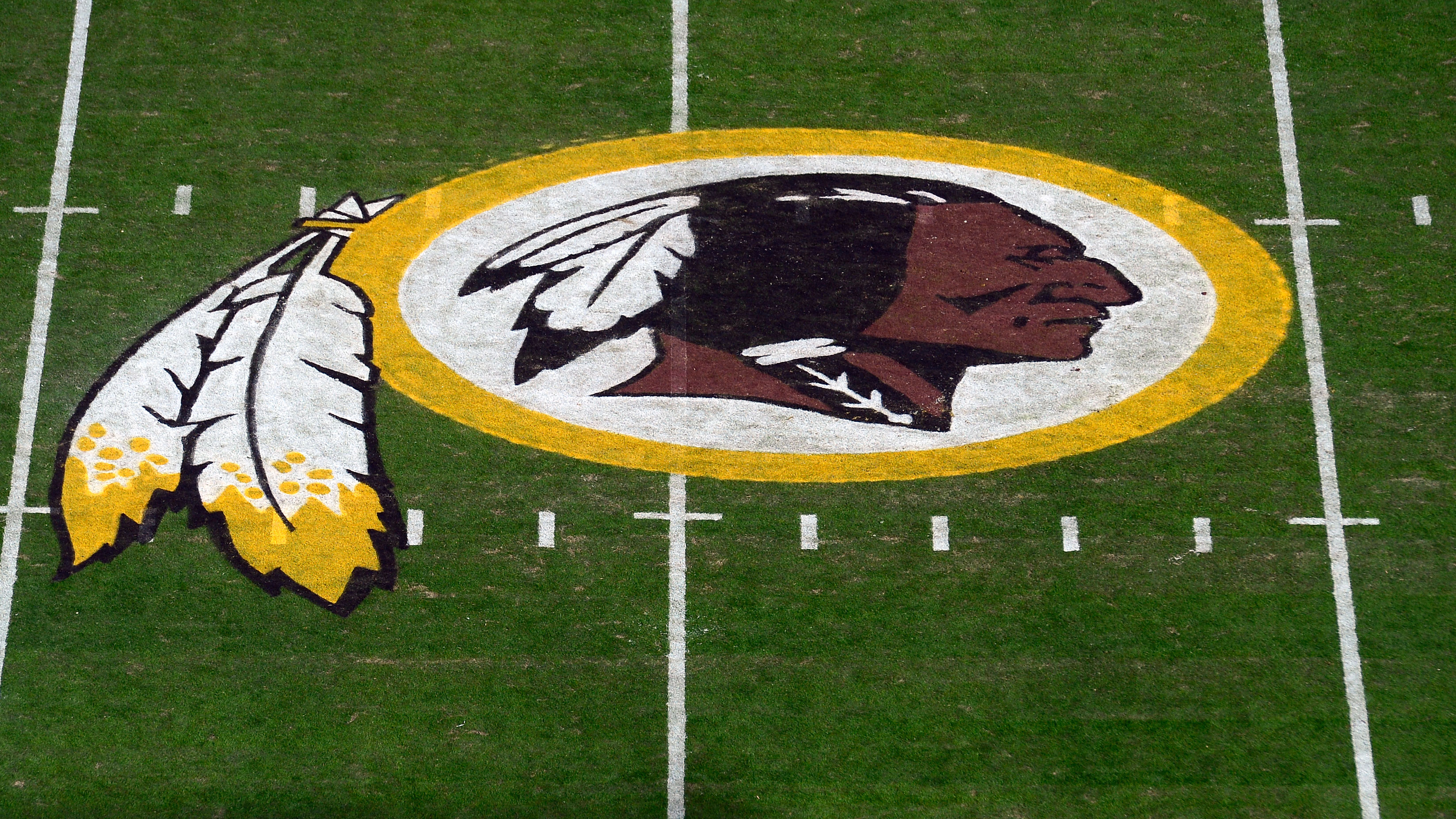 Trademark agency rules against Redskins name, calling it 'disparaging'