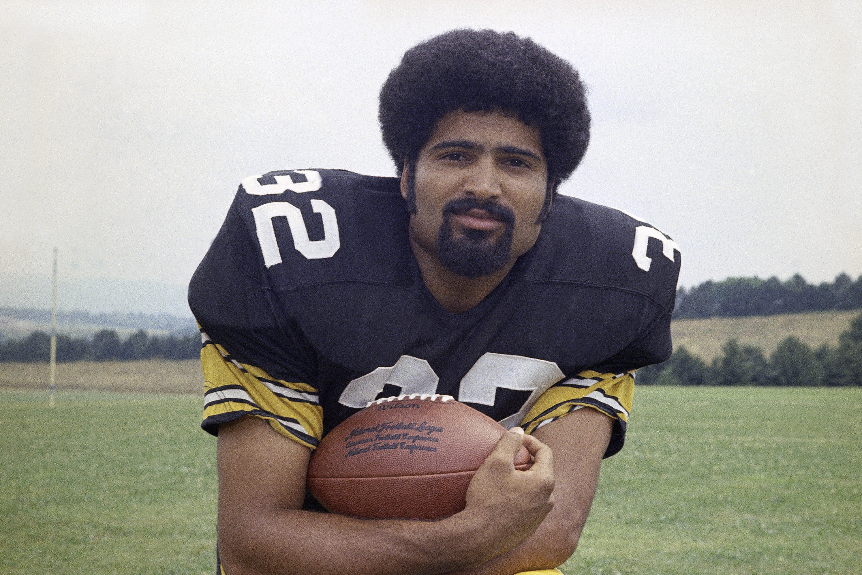 Steelers football, Team unveils Harris' retired No. 32 jersey inside  Acrisure Stadium, Sports