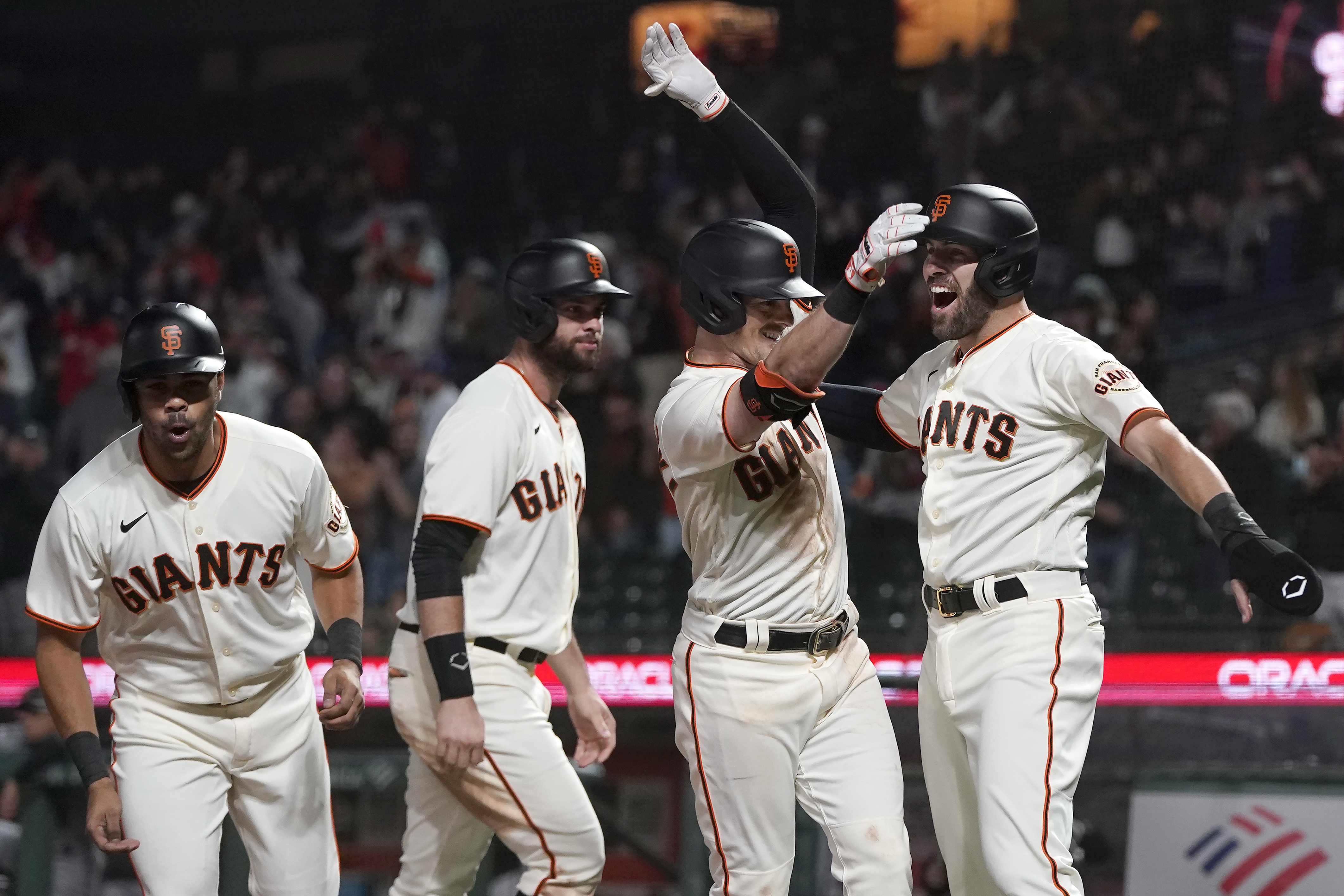 SF Giants activate Brandon Belt, Anthony DeSclafani