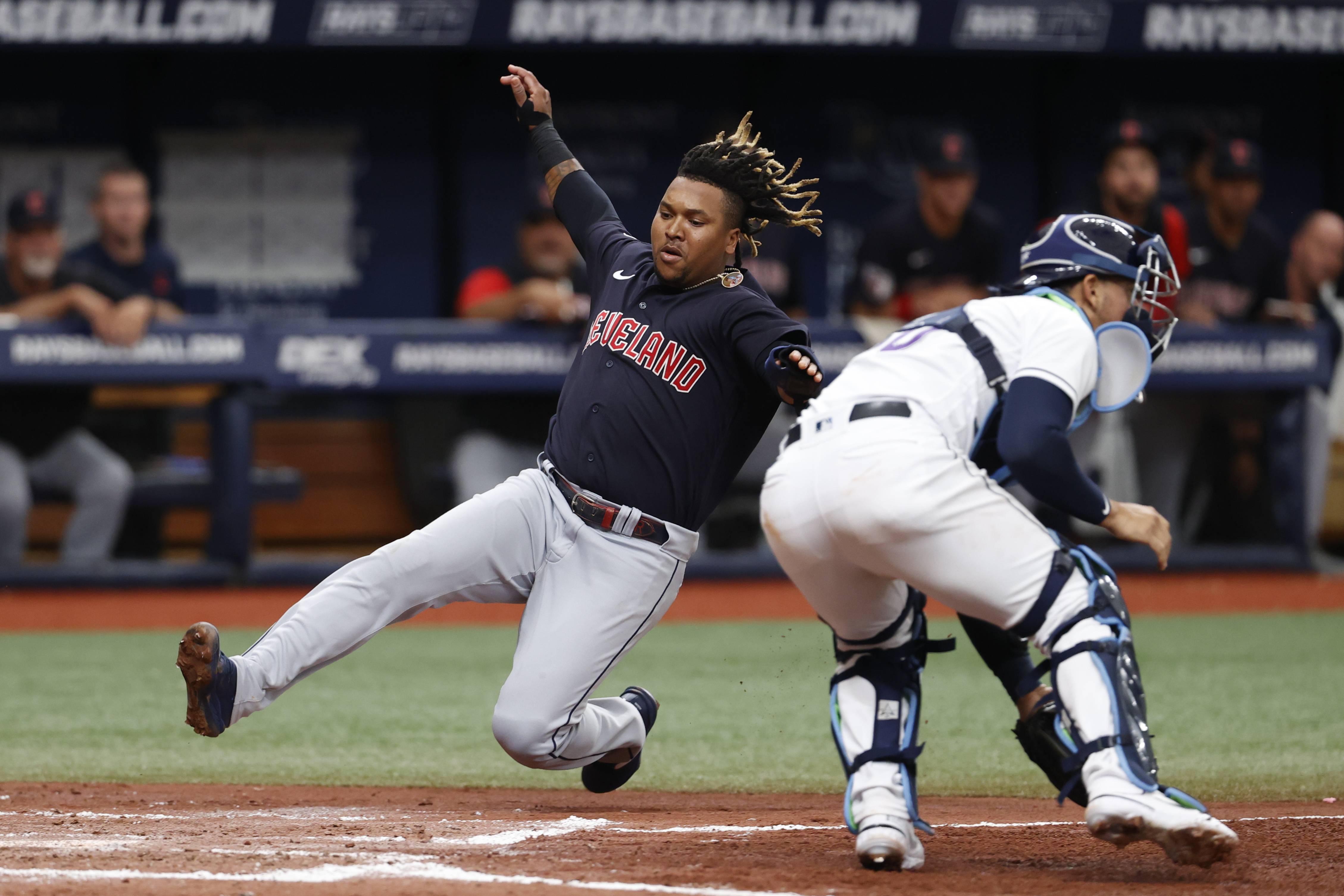 Lowe and Díaz homer, Rays beat Guardians 6-4