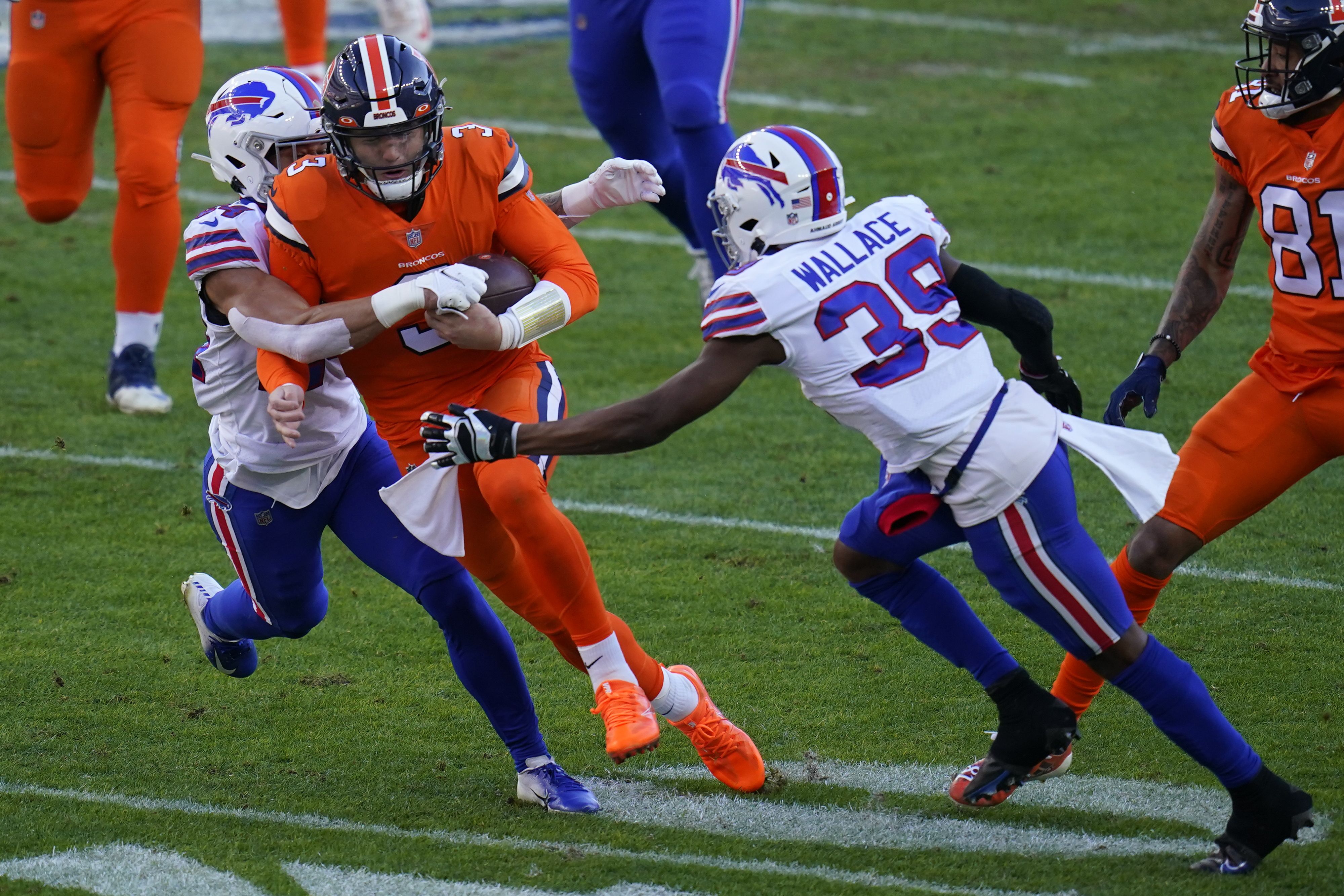 Bills beat Broncos 48-19 for first AFC East crown since 1995 - The