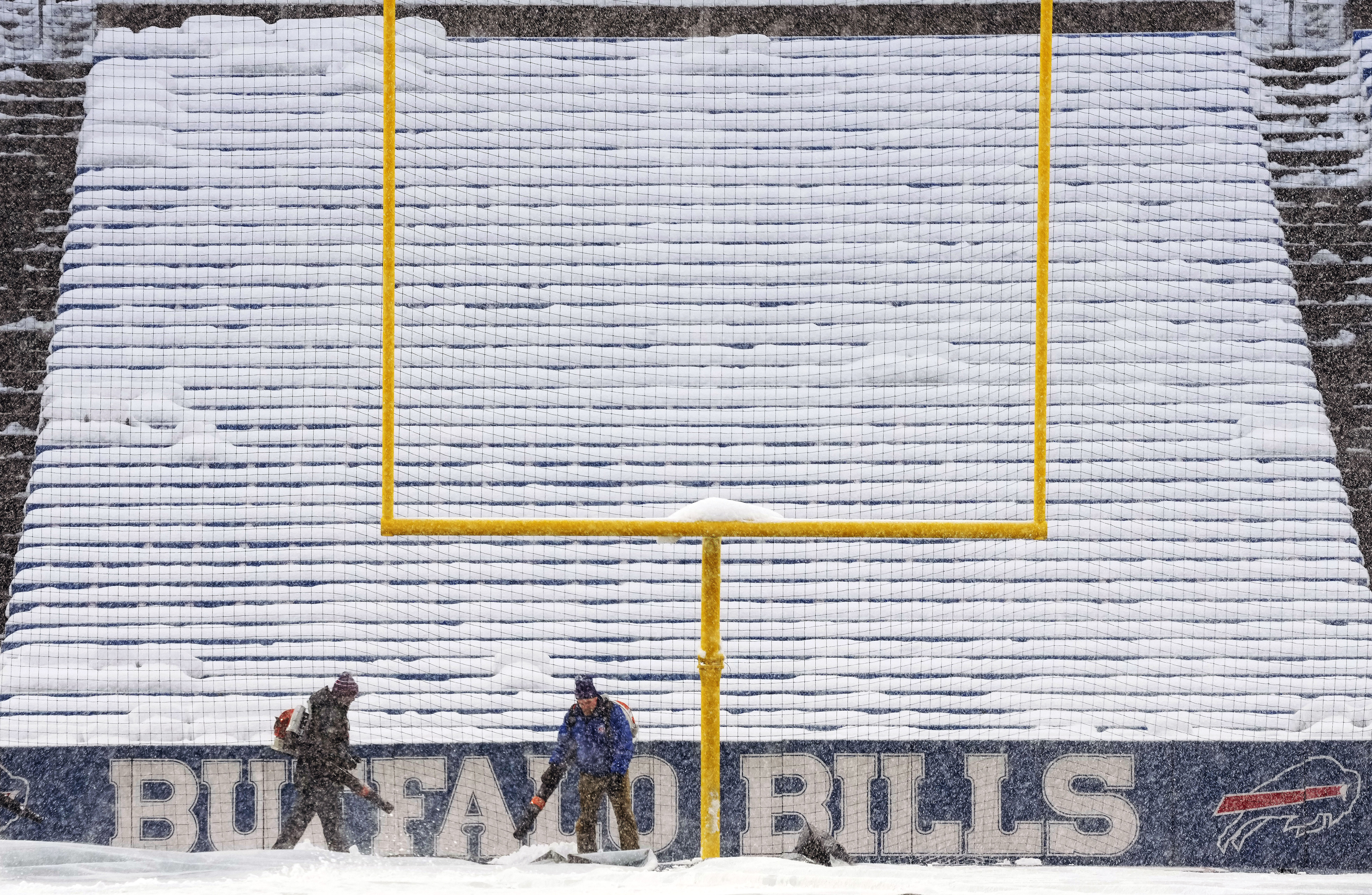 Video: Ralph Wilson Stadium Snow