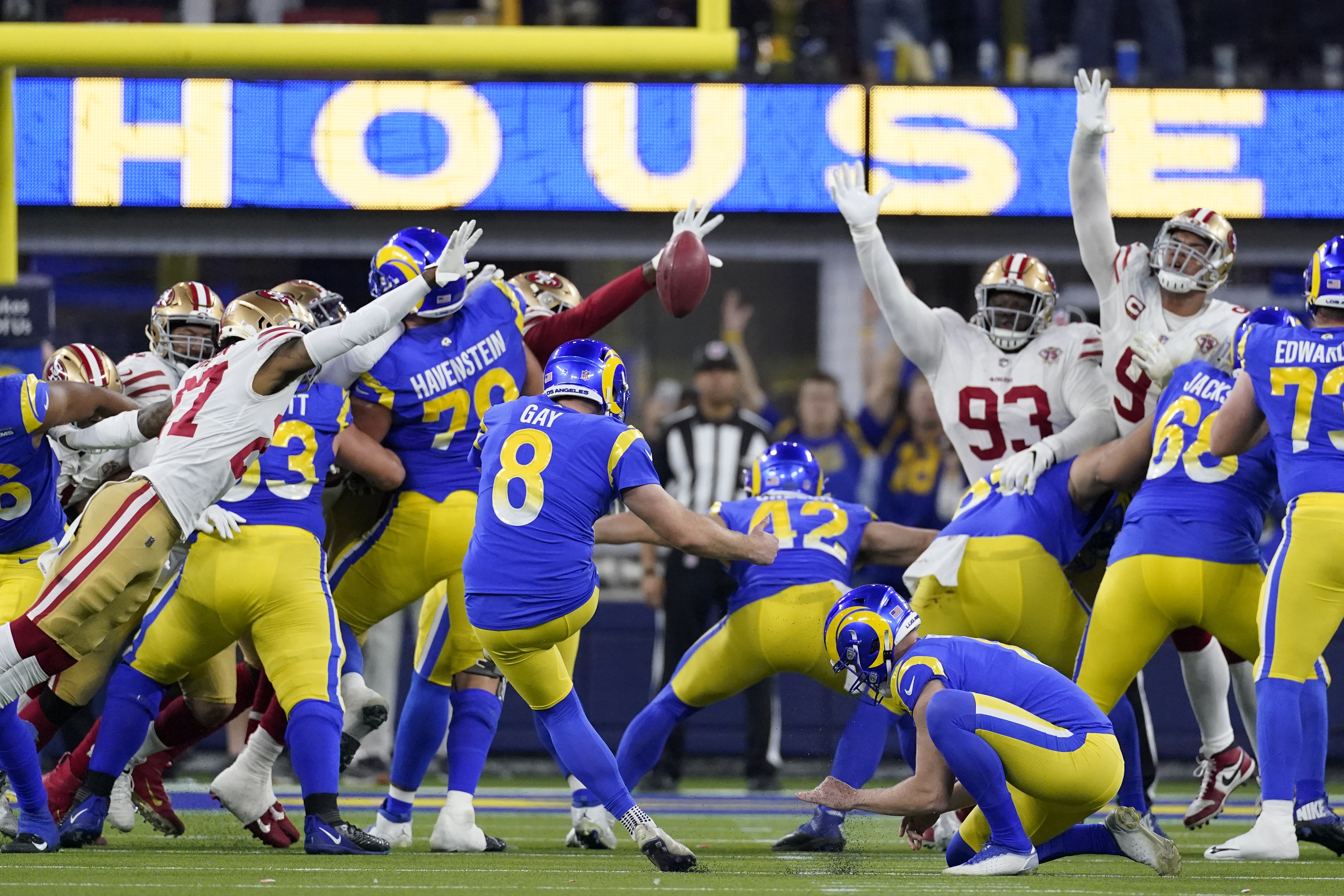 Rams rally to beat 49ers, staying home for Super Bowl