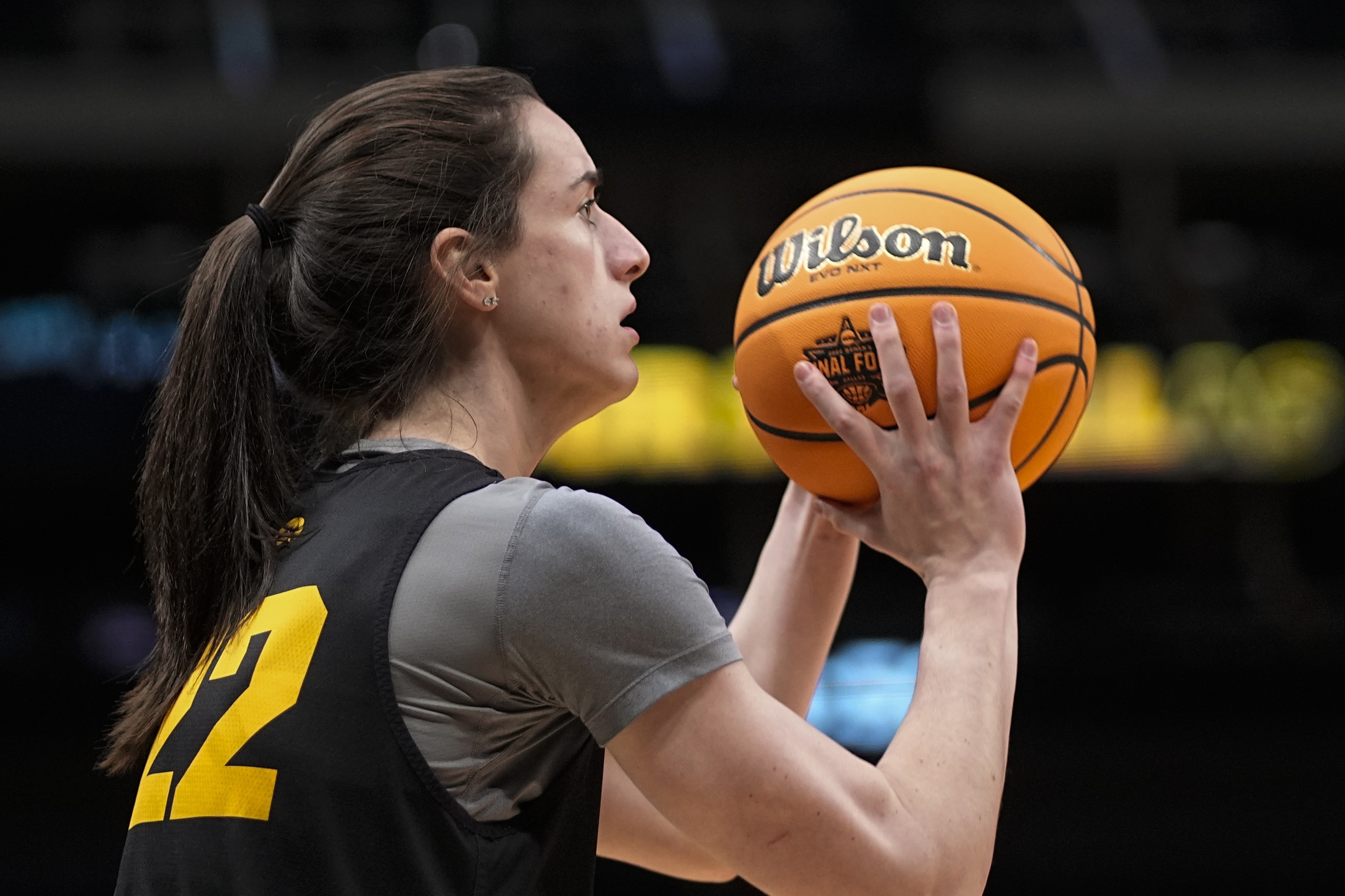 100th game for Caitlin Clark at Iowa is for national title