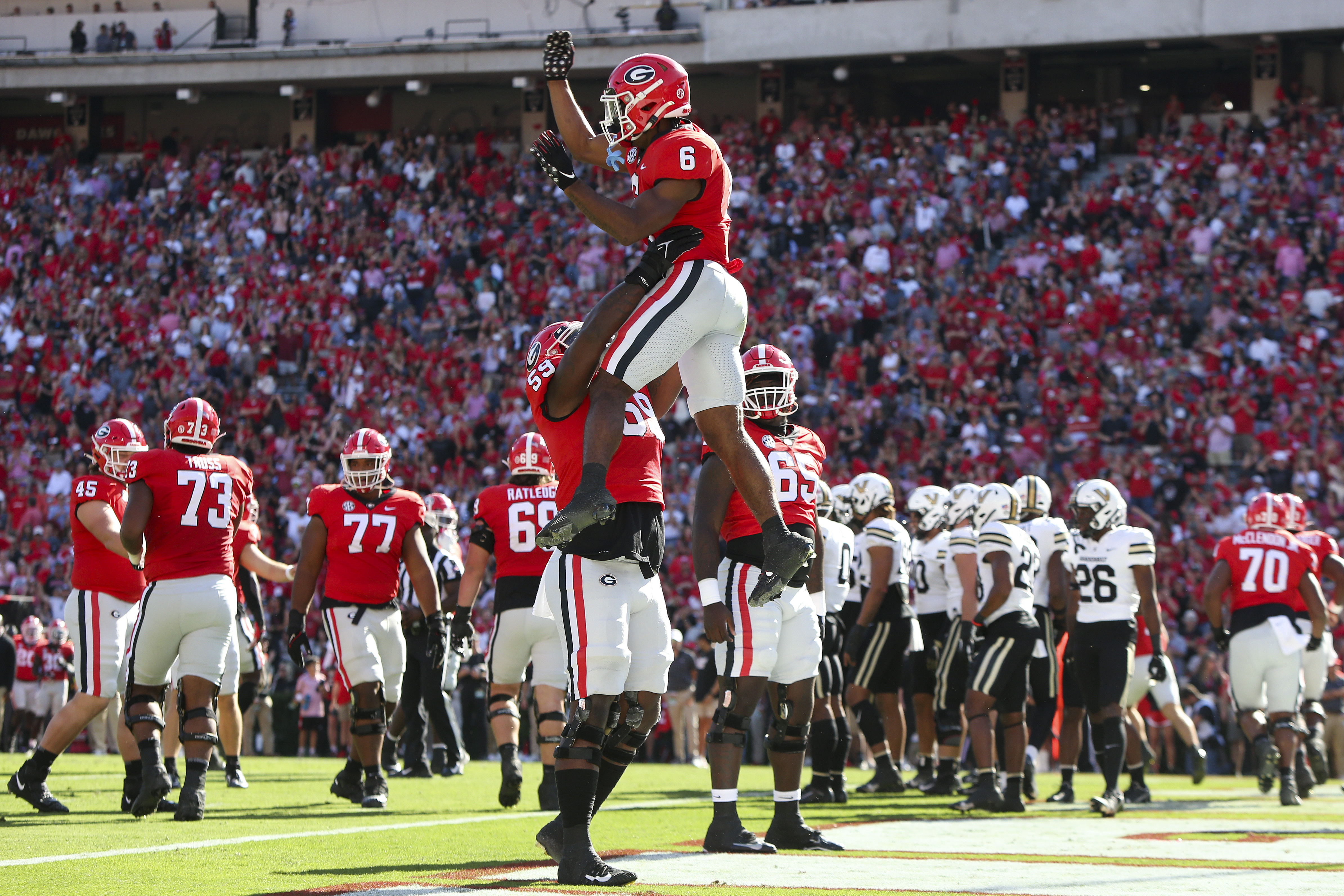 No. 4 Vanderbilt's Holton holds Georgia at bay