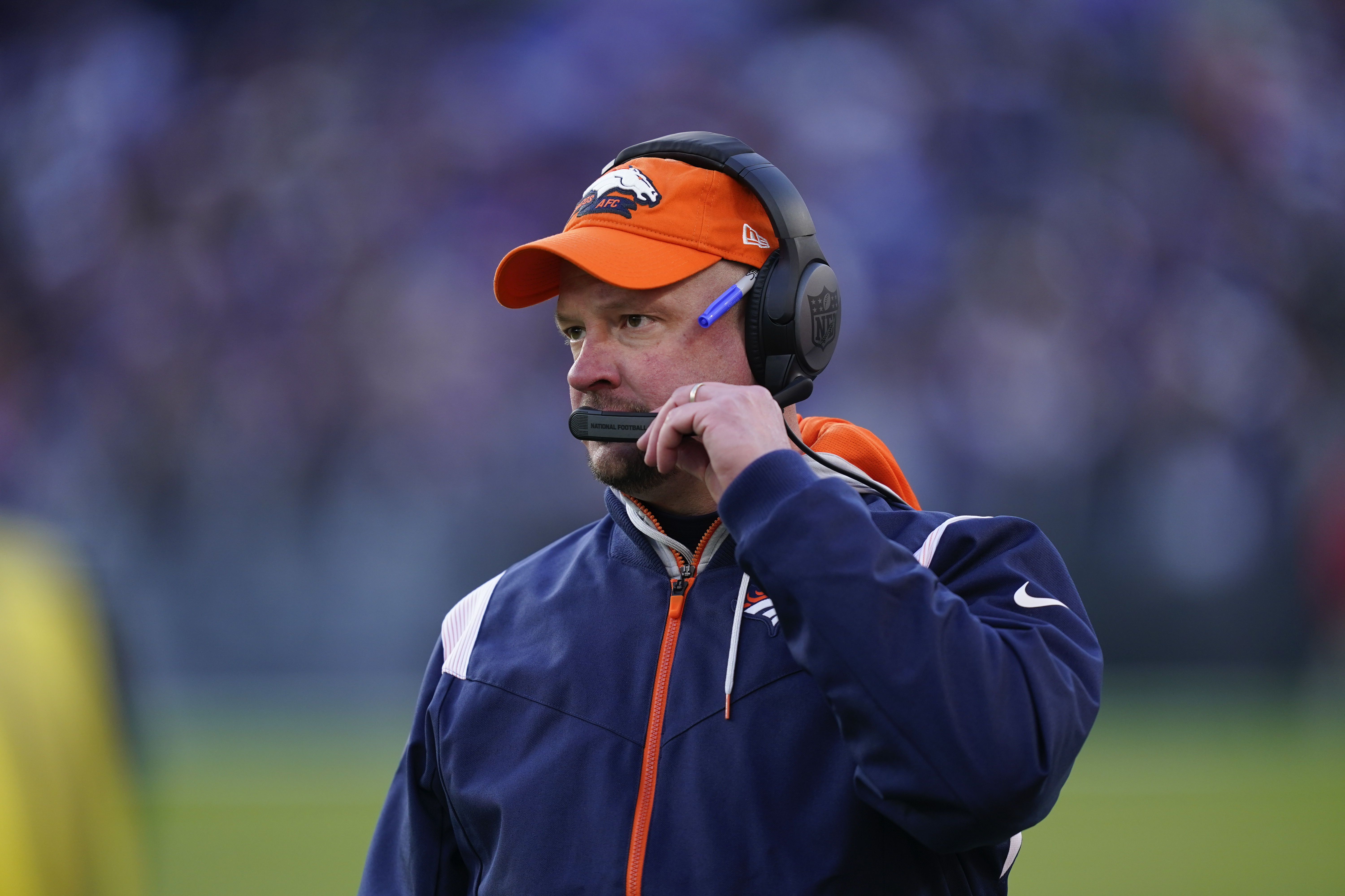 Broncos fire rookie head coach Nathaniel Hackett, name Jerry Rosburg  interim coach