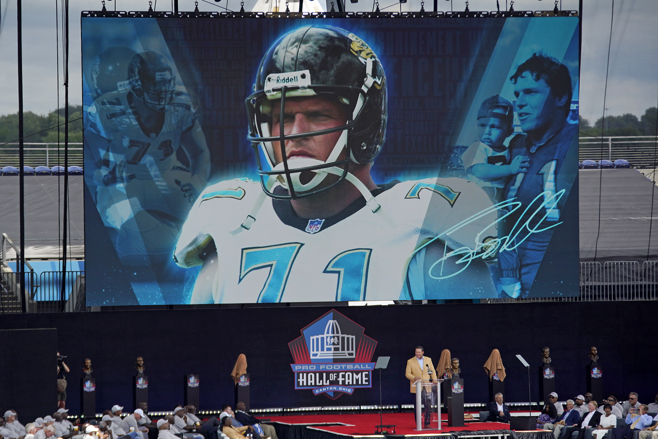 Tony Boselli becomes 1st Jaguars player in Hall of Fame