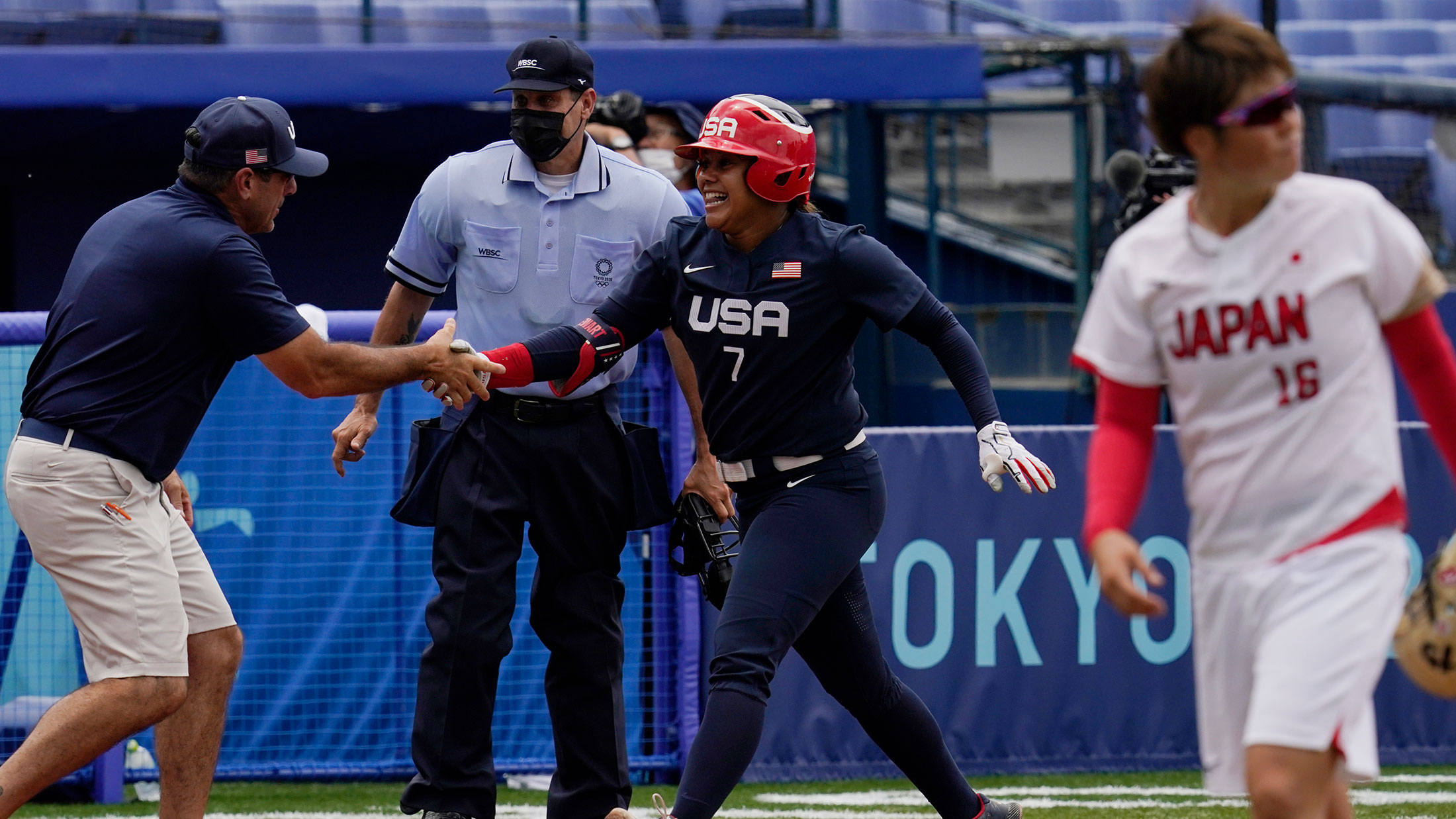 Watch Live Team Usa Softball Looking To Win Gold Against Japan In Tokyo Olympics