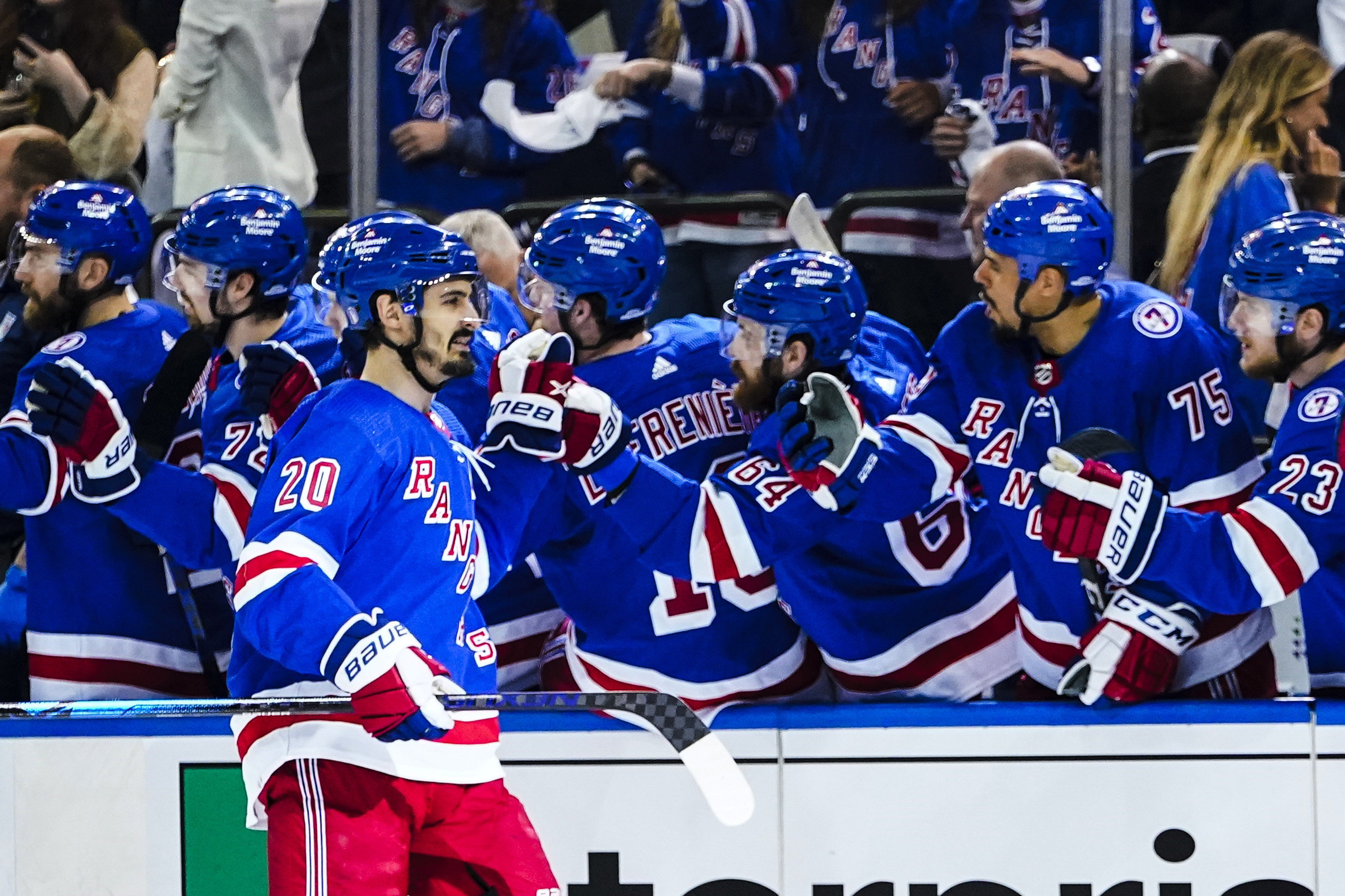 Chytil Scores Twice, Rangers Rout Lightning 6-2 in Game 1