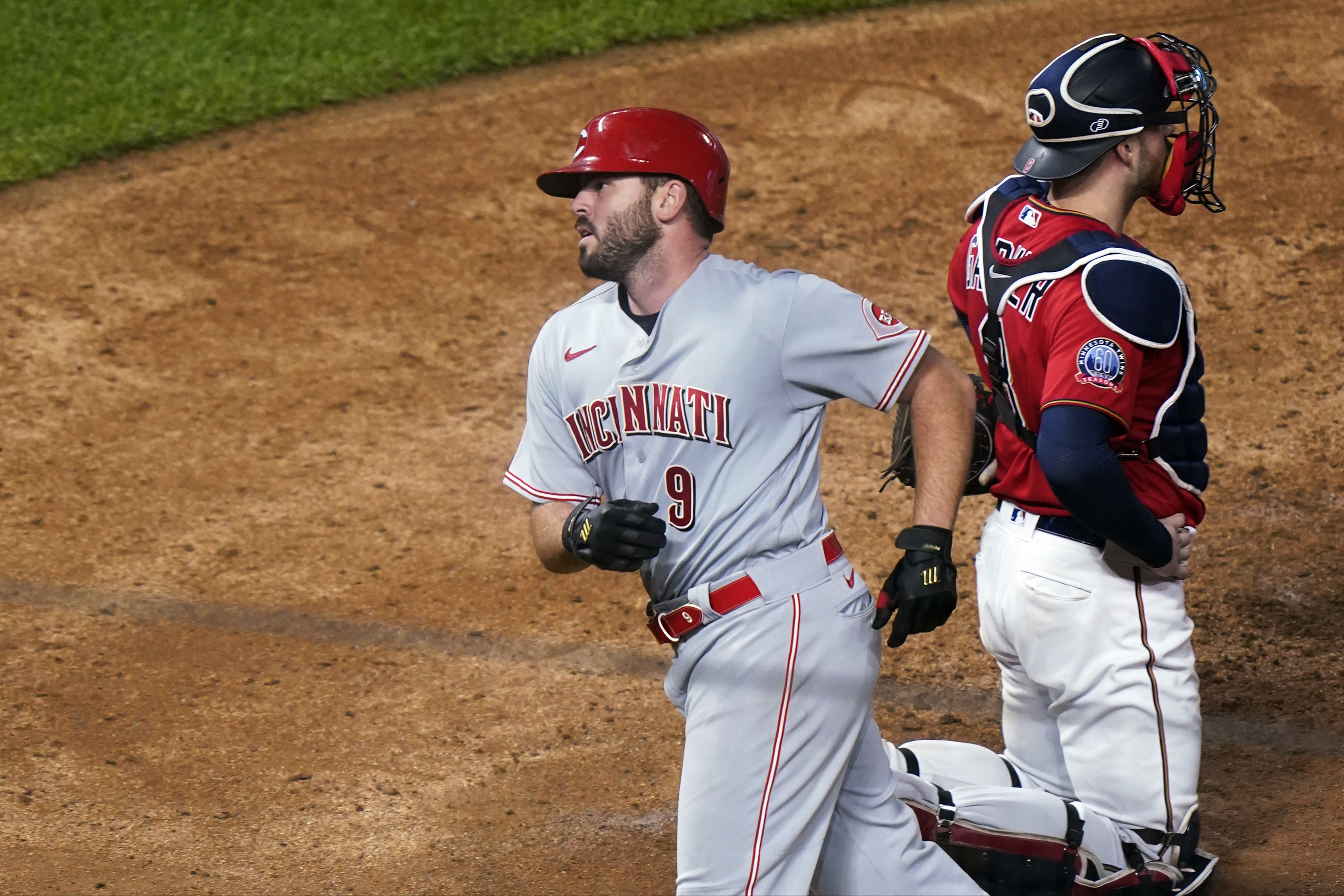 Brewers Lose Mike Moustakas To NL Central Rival Reds