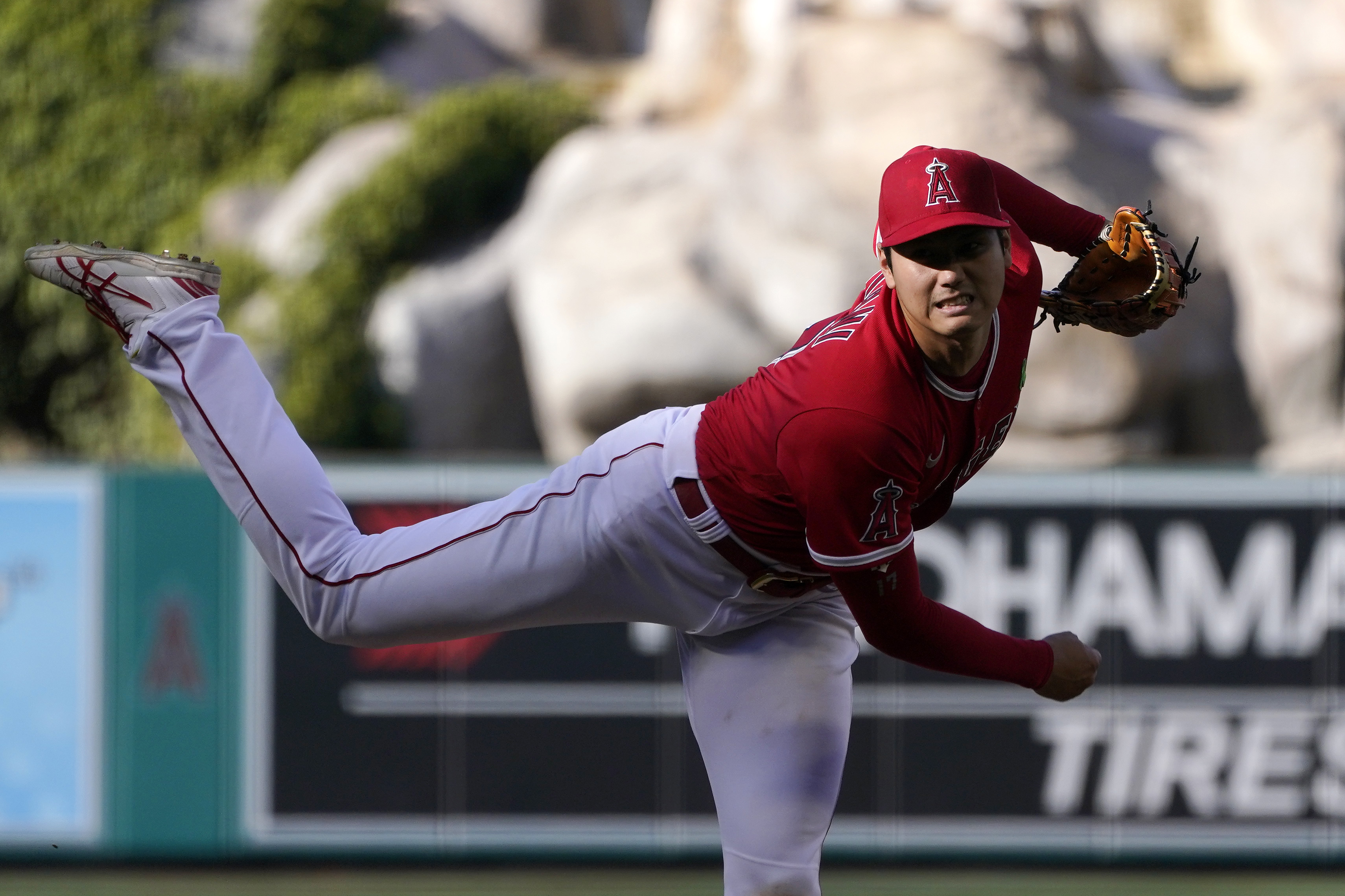 Former Angels Cy Young Award Finalist Pleads to Shohei Ohtani for