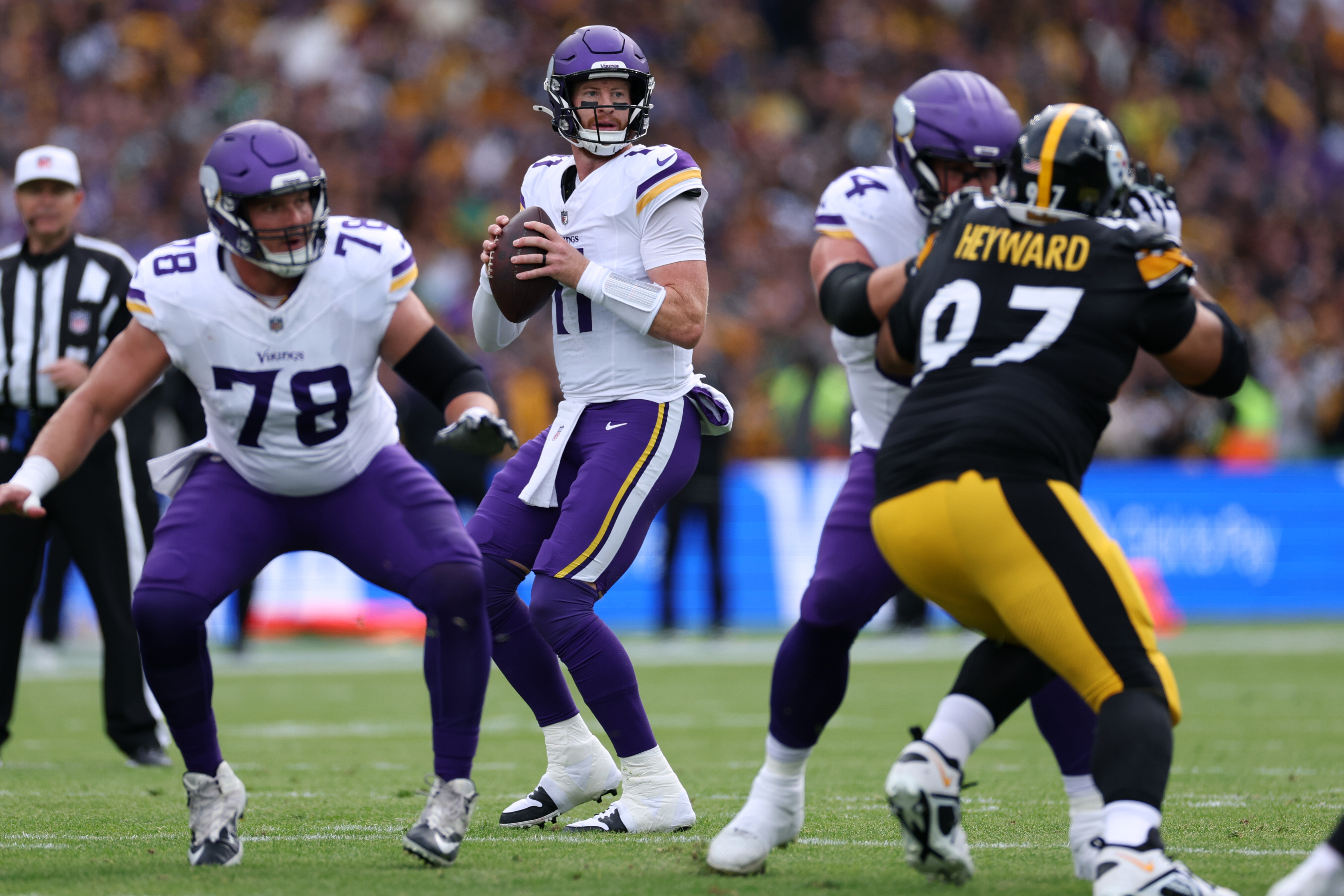 Steelers hold on for 24-21 win over Vikings in NFL's first regular
