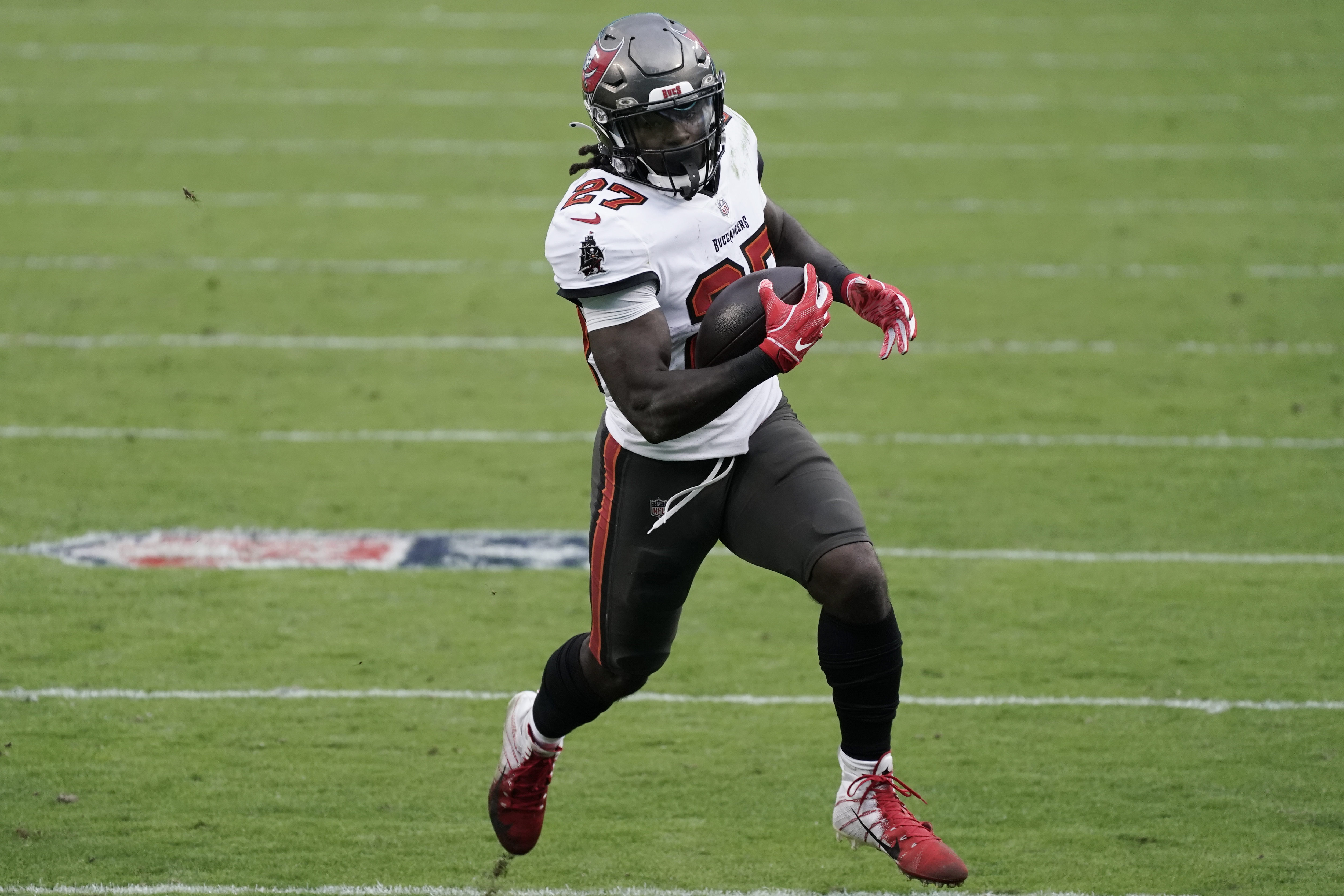 Tampa Bay Buccaneers 46-23 Carolina Panthers: Ronald Jones runs to  career-best figures, NFL News