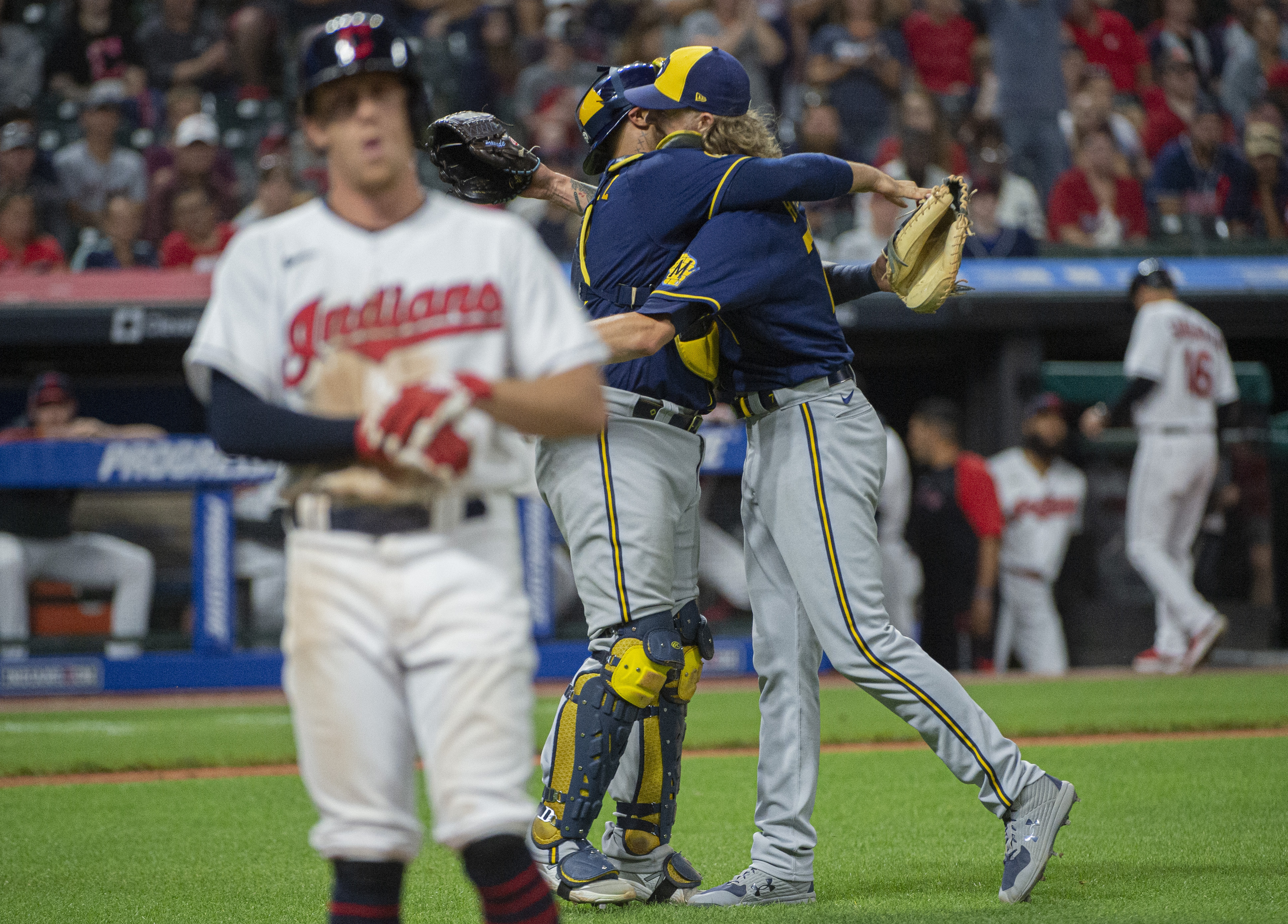Corbin Burnes dominates in game one of doublehader, Brewers