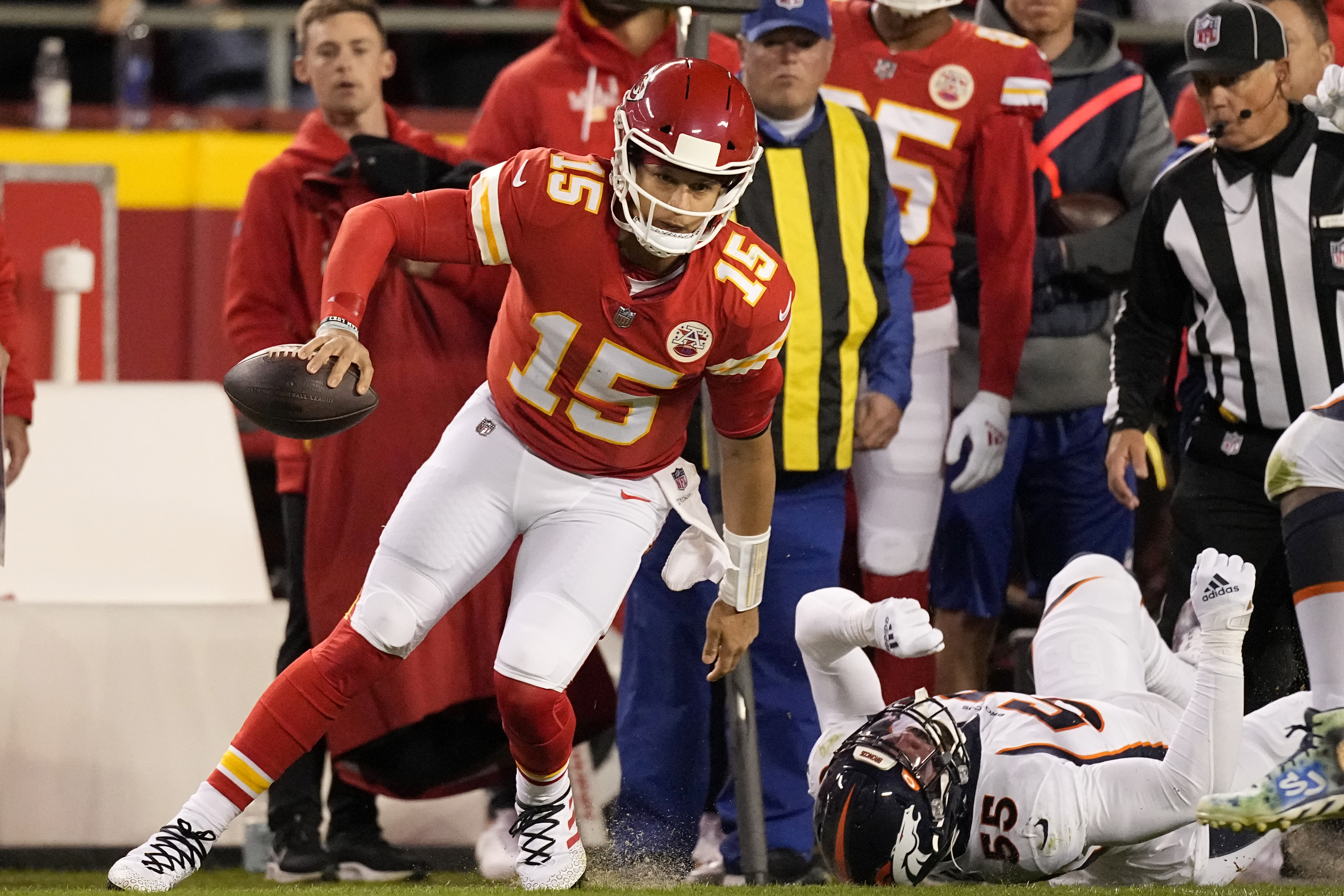 Chiefs to start Juan Thornhill over Daniel Sorensen