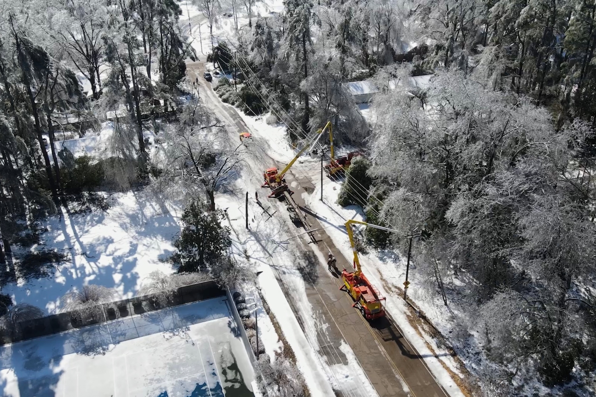 Worries deepen in US South after days of grappling with snow, ice