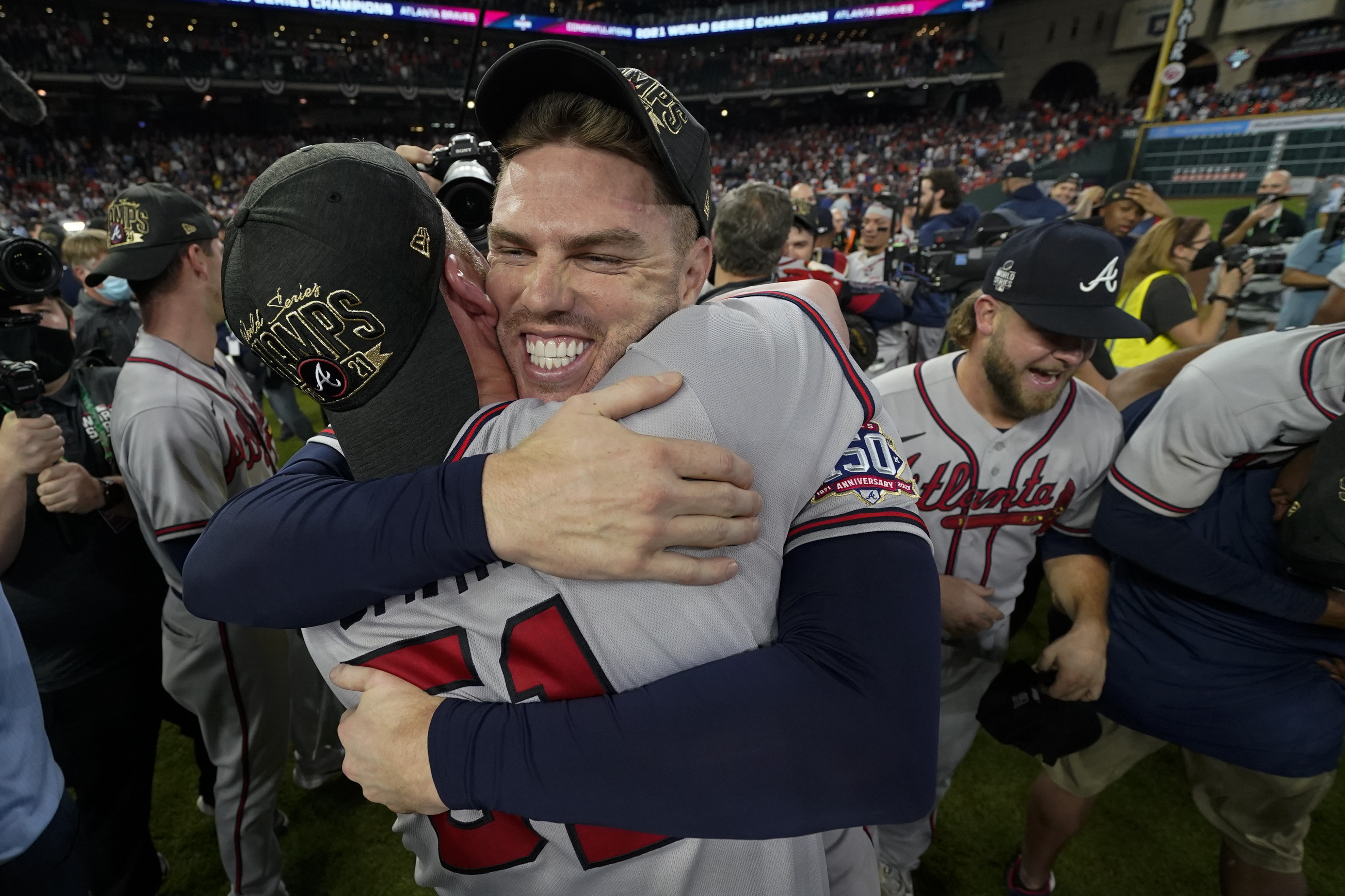 New deal for Freeman top priority for World Series champion Braves, Local  Sports