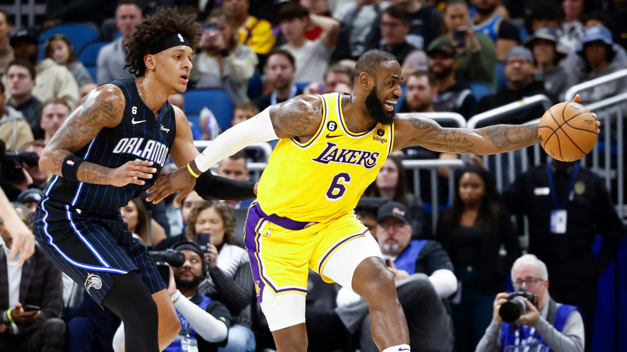 Who is Lonnie Walker IV? Meet the Lakers reserve who LeBron James credits  for Game 4 win