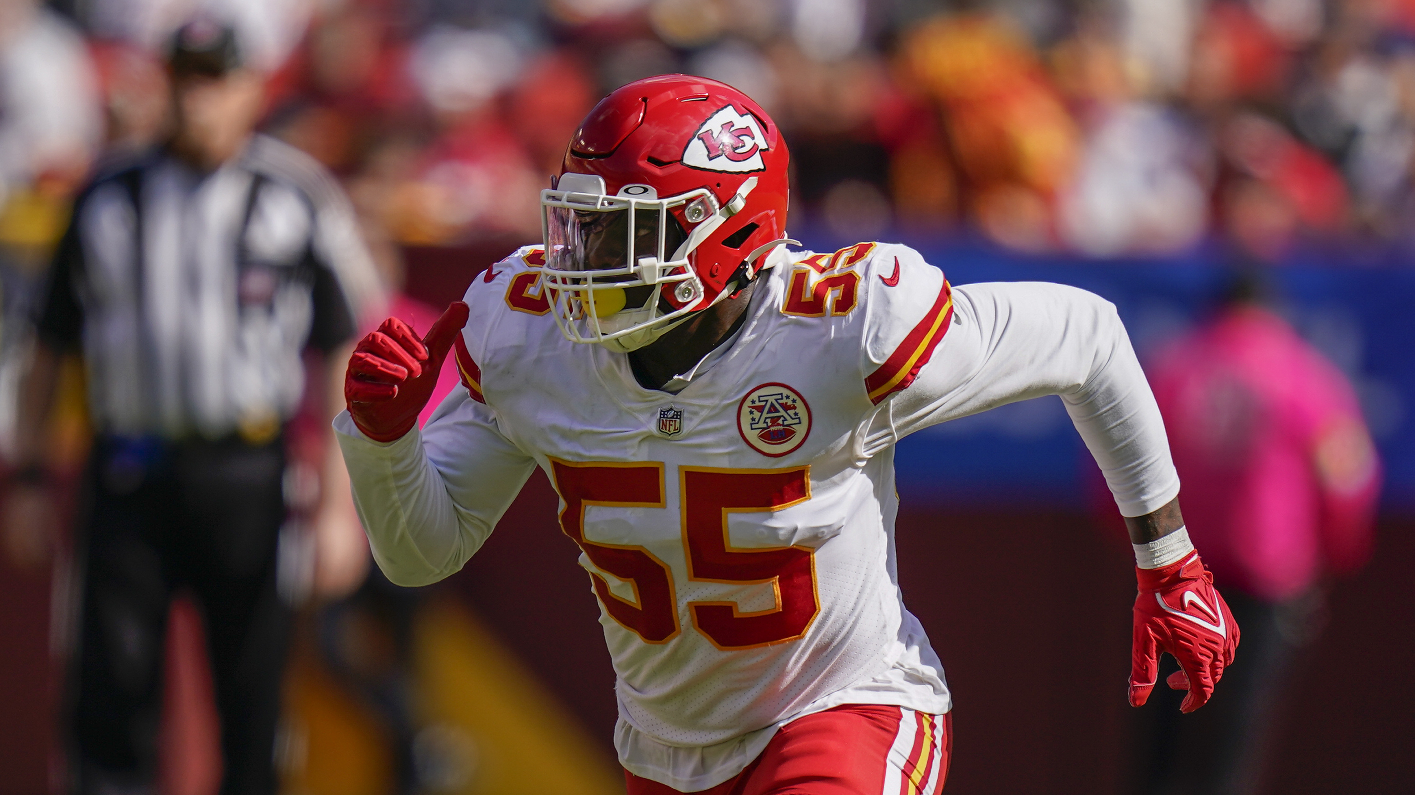 Kansas City Chiefs: Anthony Hitchens has to play better in 2019