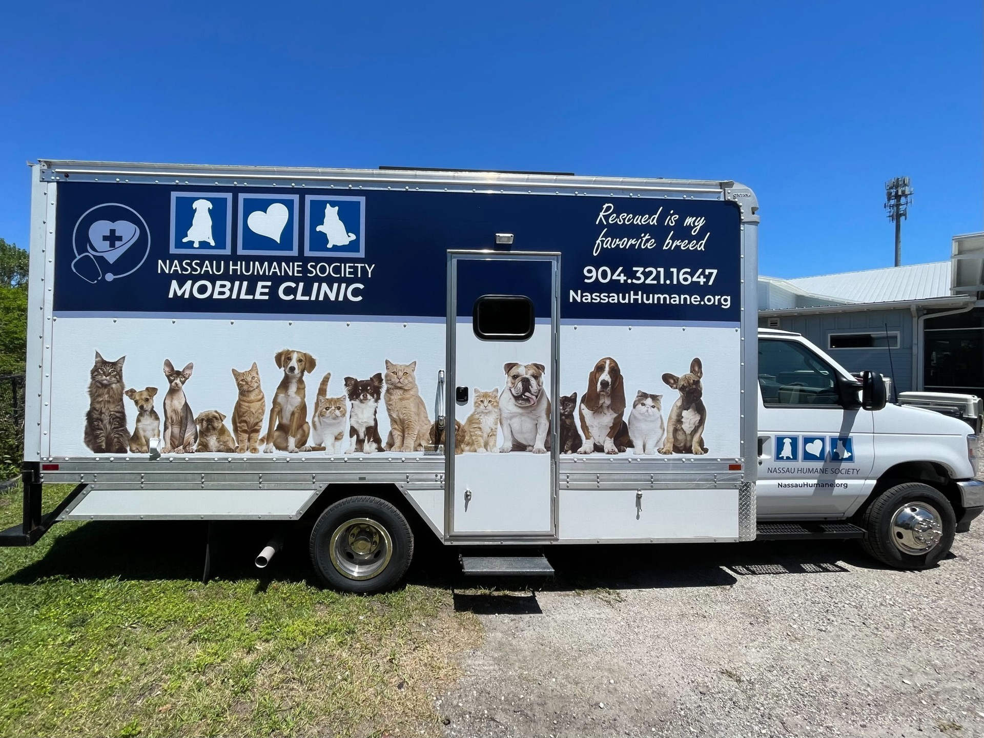 Nassau Humane Society Sets Up Mobile Clinic