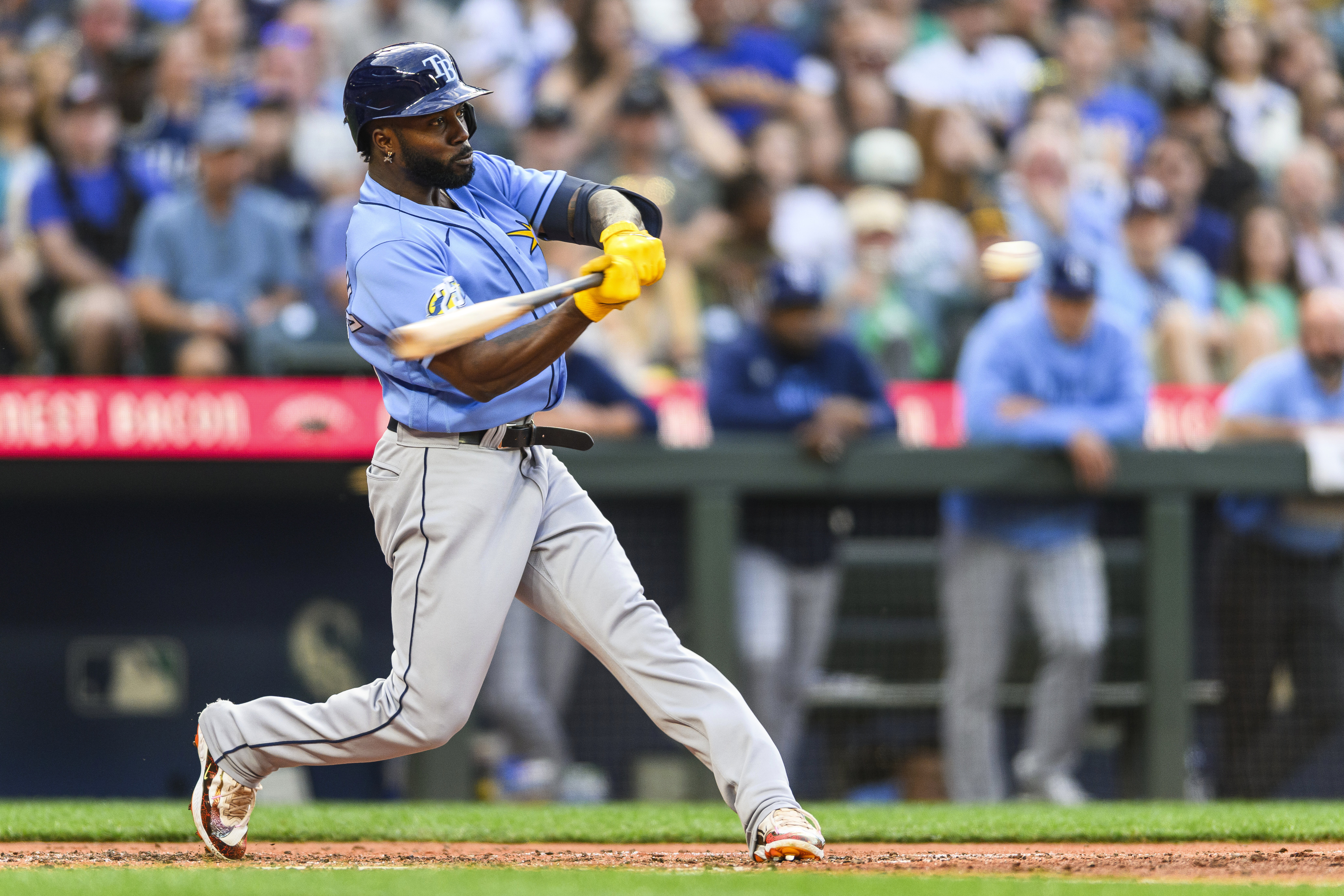 Rays score 15 unanswered runs to rally for 15-4 win over sinking