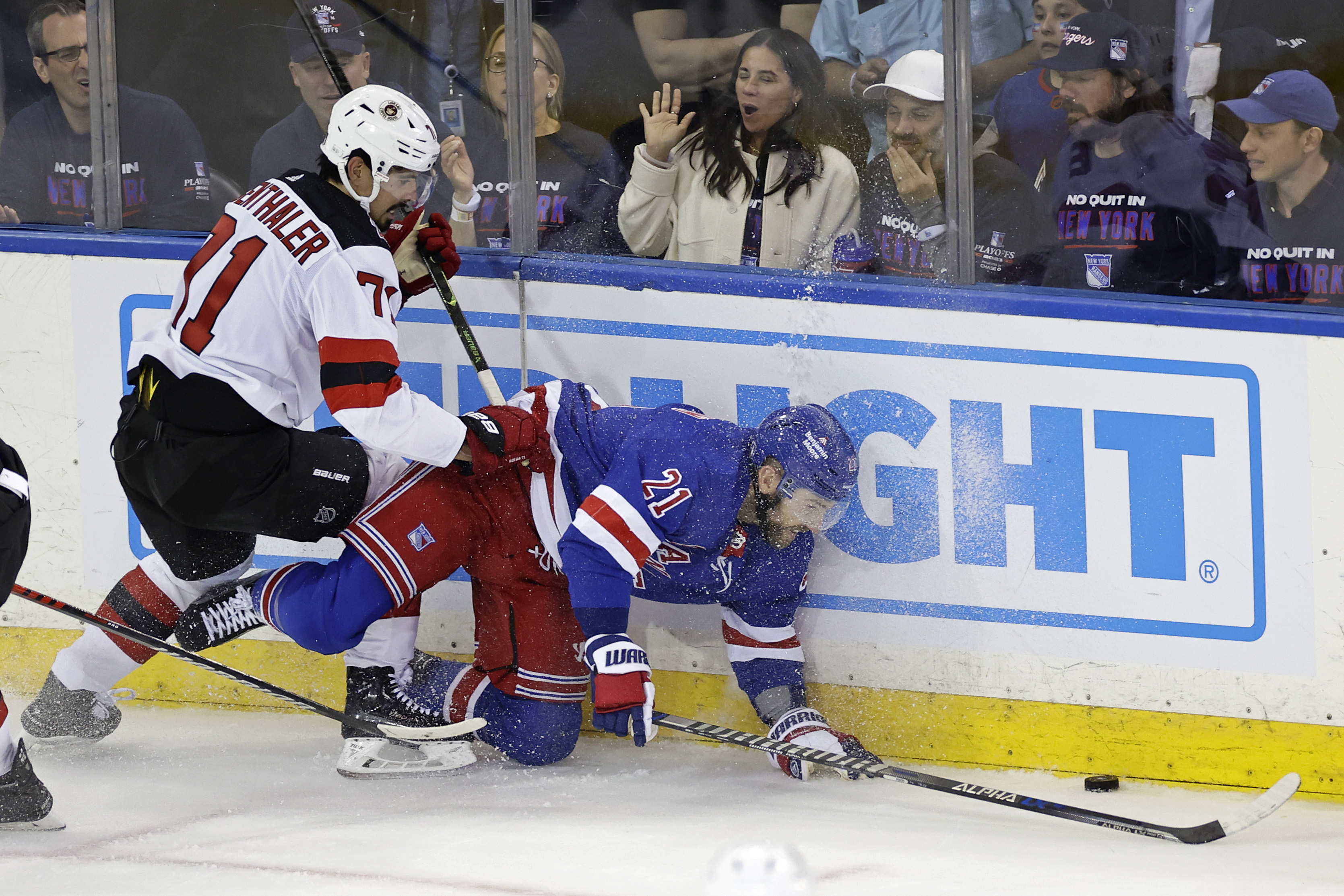 Hamilton scores in OT, Devils beat Rangers 2-1 in Game 3