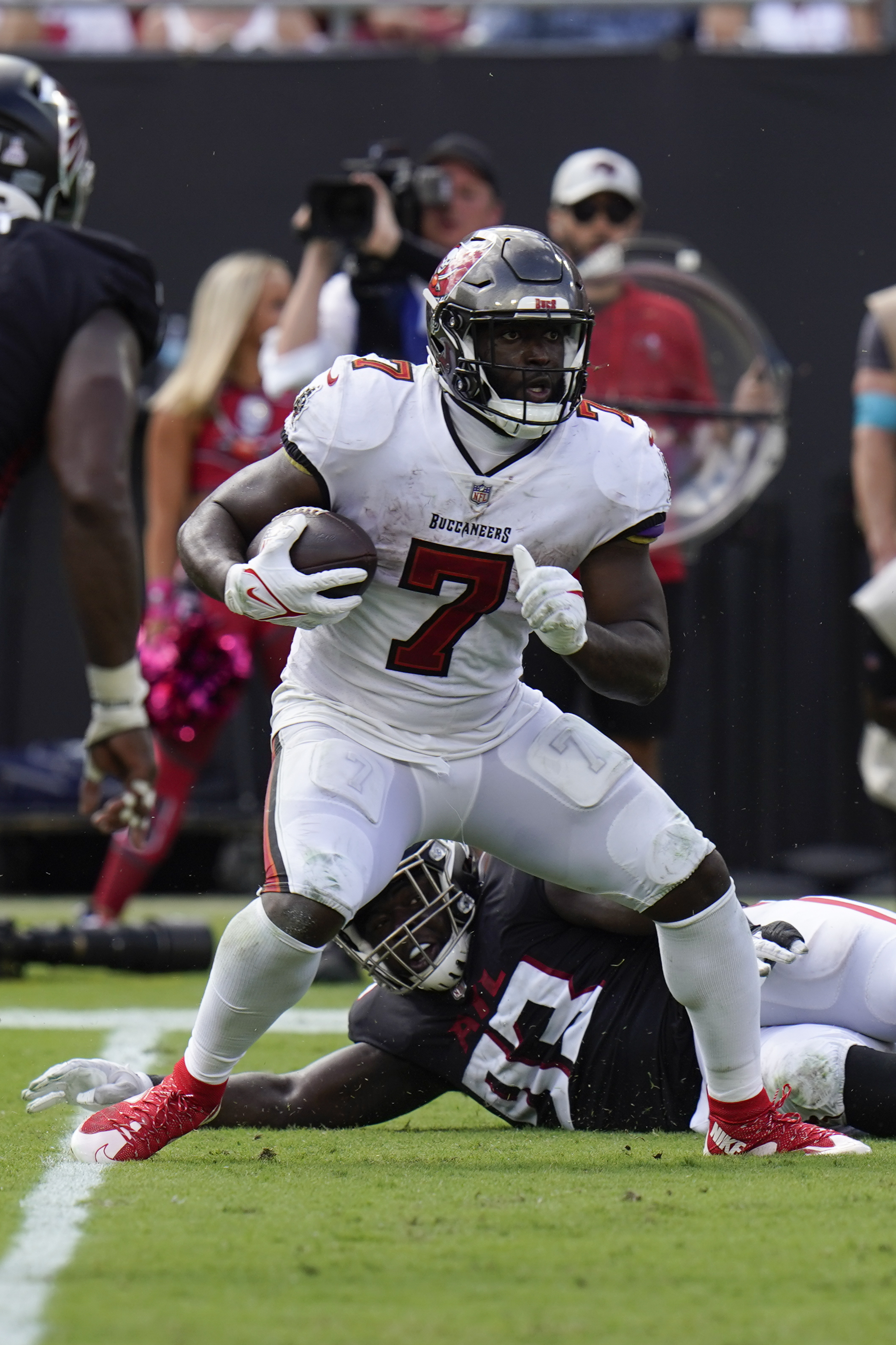 Atlanta Falcons cornerback Casey Hayward (29) lines up during the first  half of an NFL football game against the San Francisco 49ers, Sunday, Oct.  16, 2022, in Atlanta. The Atlanta Falcons won