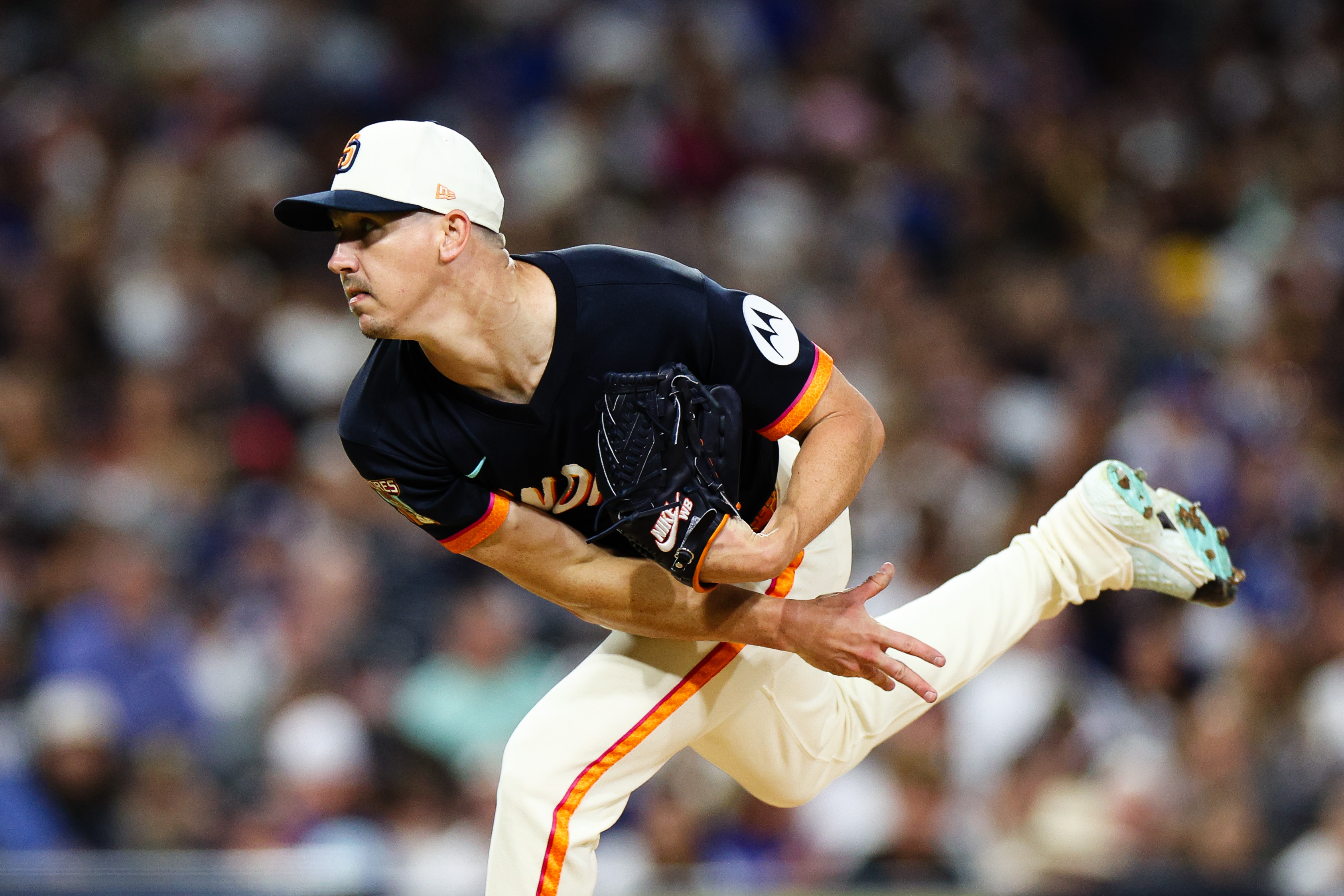 Dodgers Walker Buehler ボブルヘッド Padres' Walker Buehler beats the Dodgers for the first time after