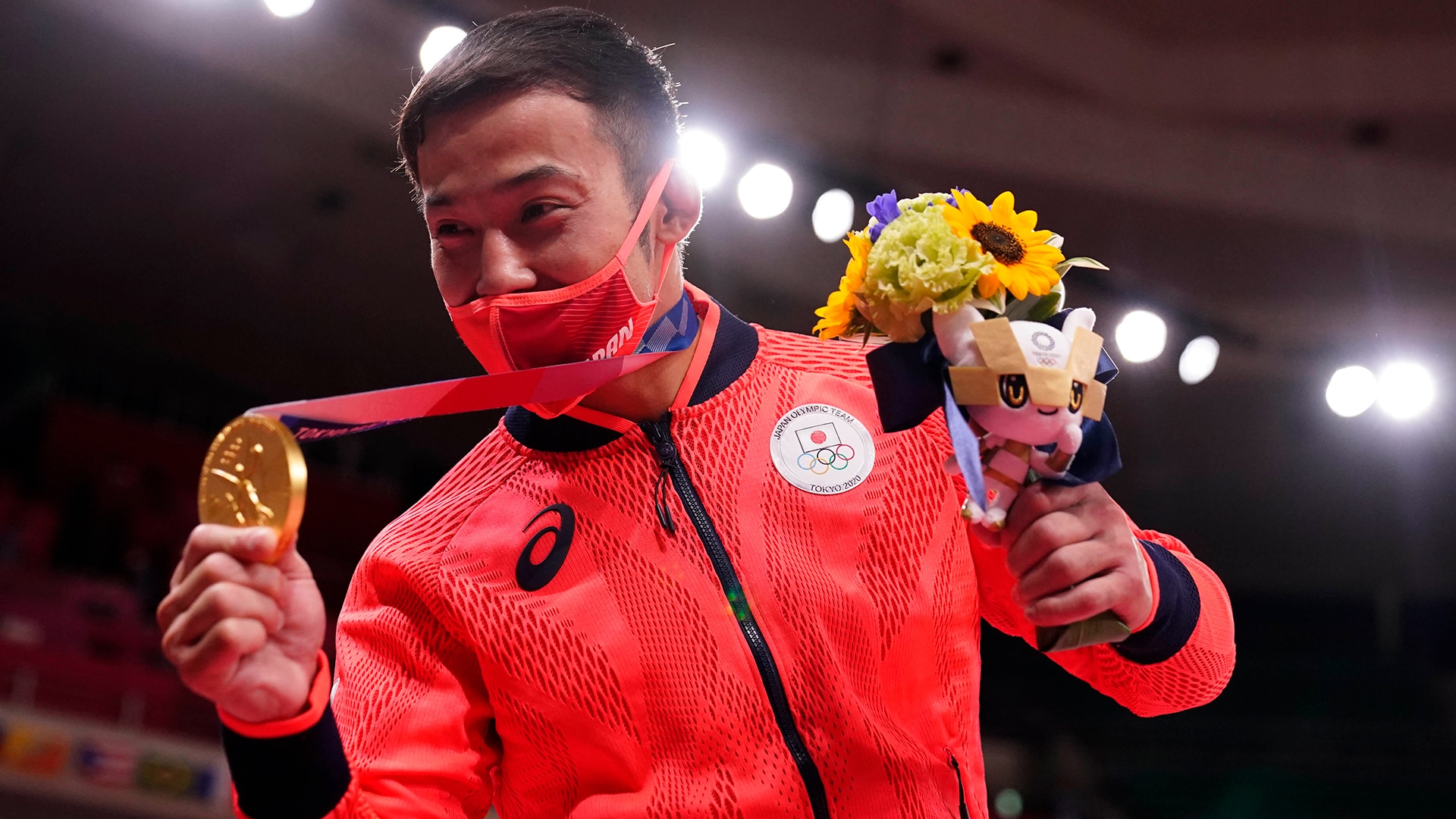 Japanese judoka Naohisa Takato wins Japan&#39;s first Olympic gold on home turf